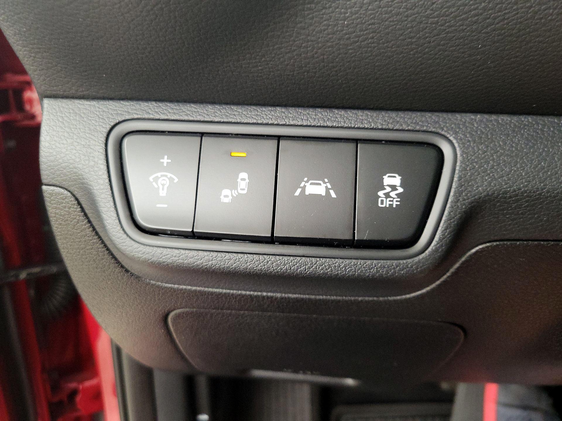 Thumbnail: 2019 Kia Forte - 13