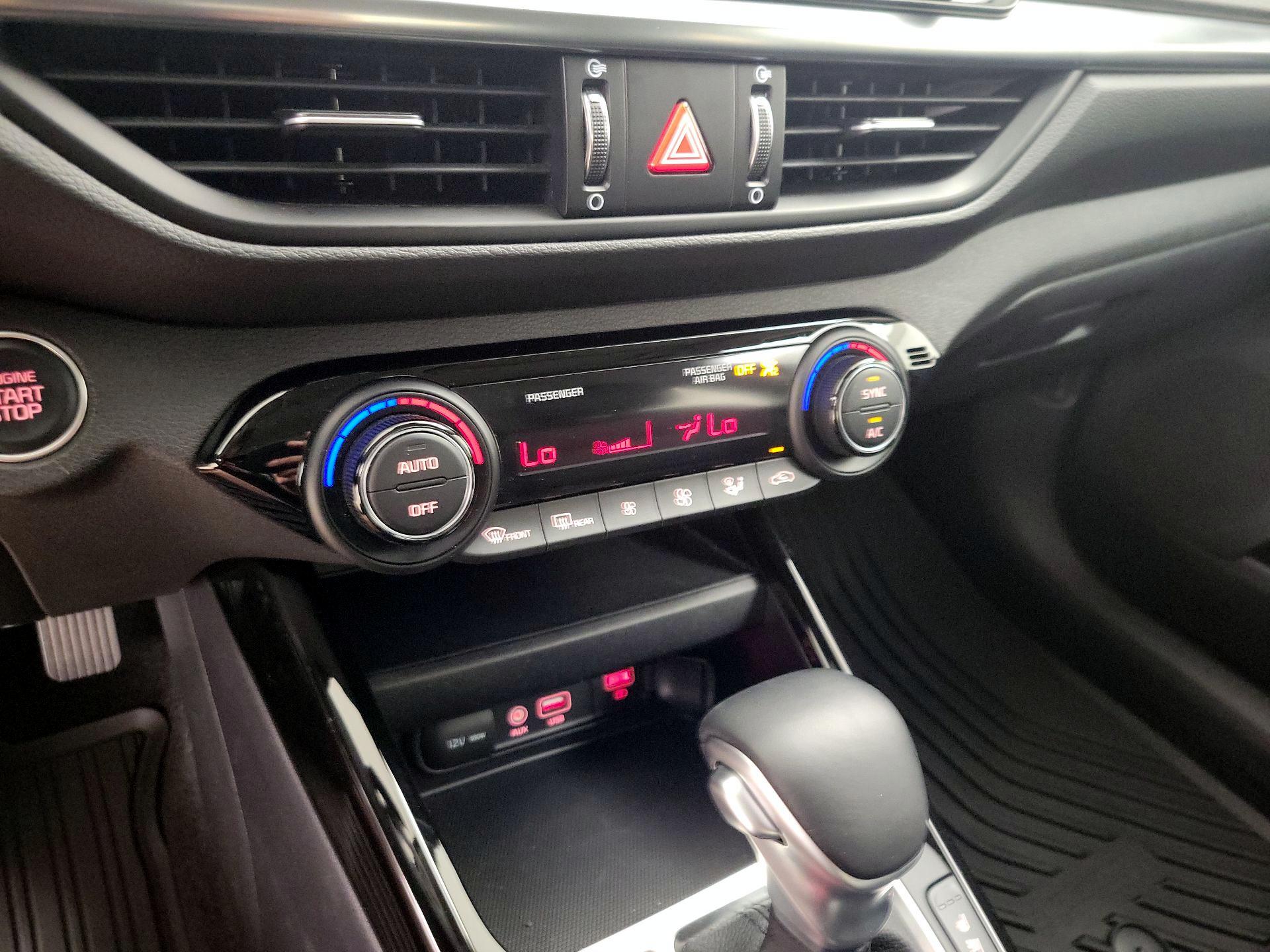 Thumbnail: 2019 Kia Forte - 16