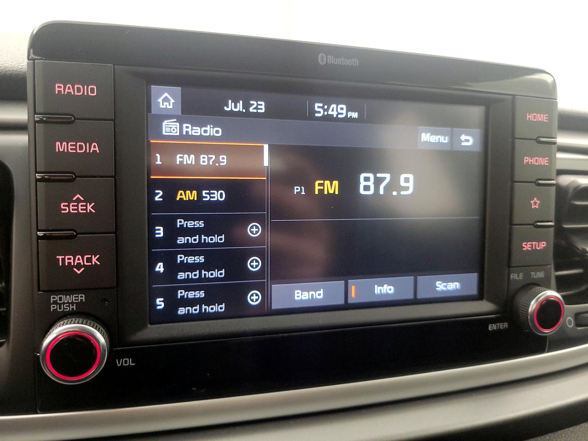 Thumbnail: 2020 Kia Rio - 15