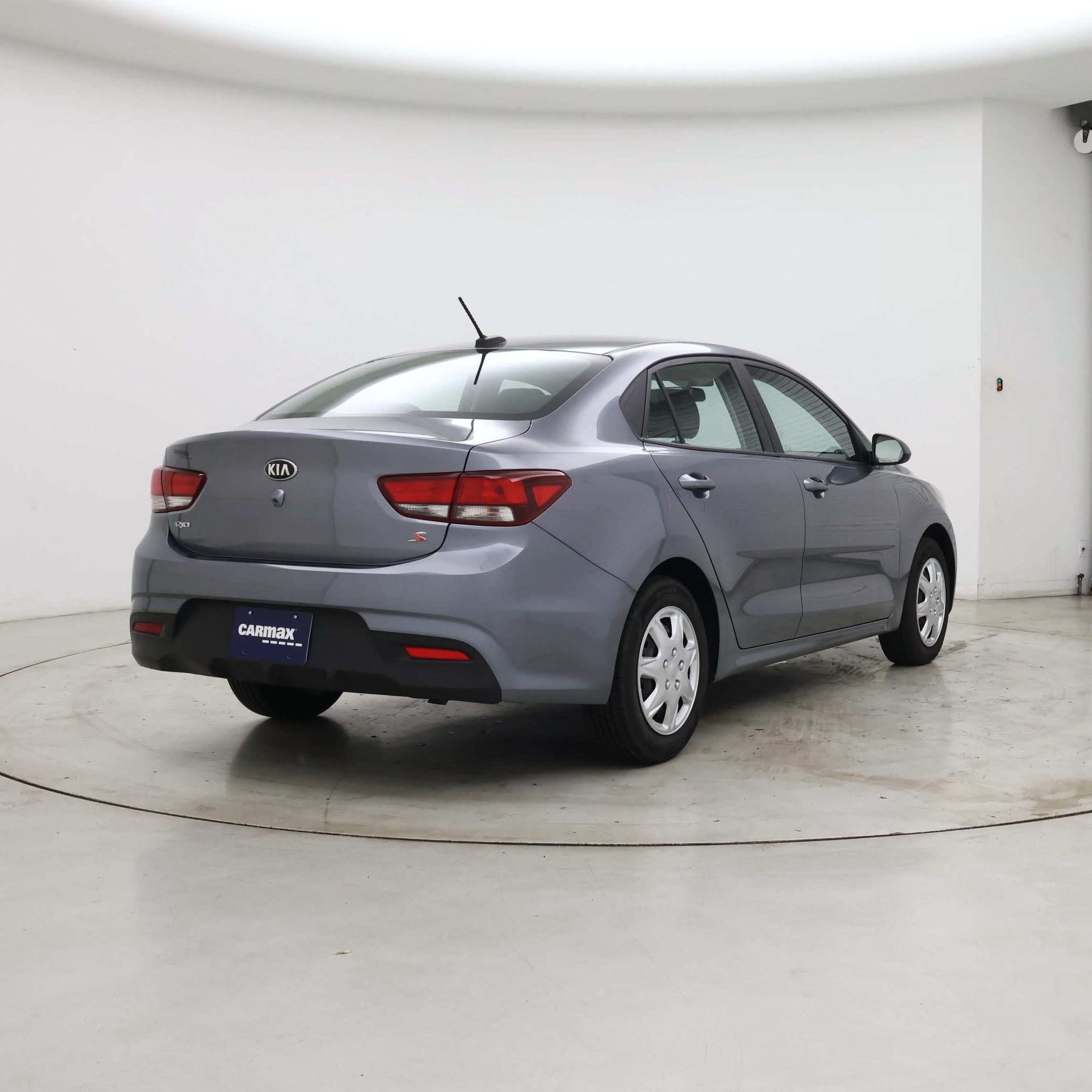 Thumbnail: 2020 Kia Rio - 8