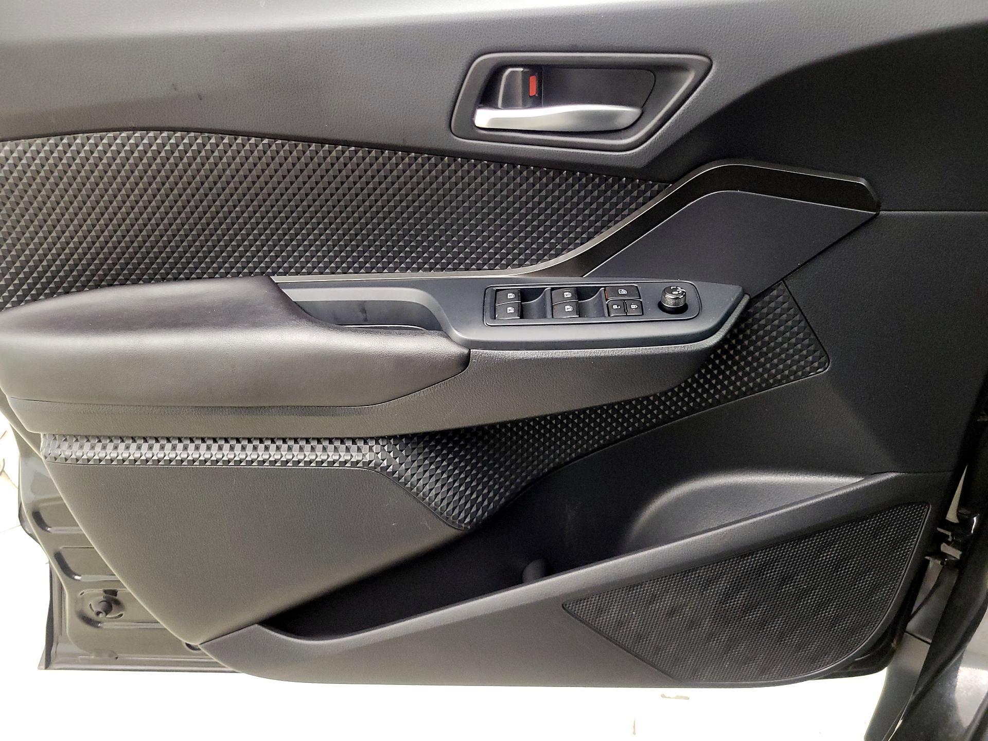Thumbnail: 2019 Toyota C-HR - 12