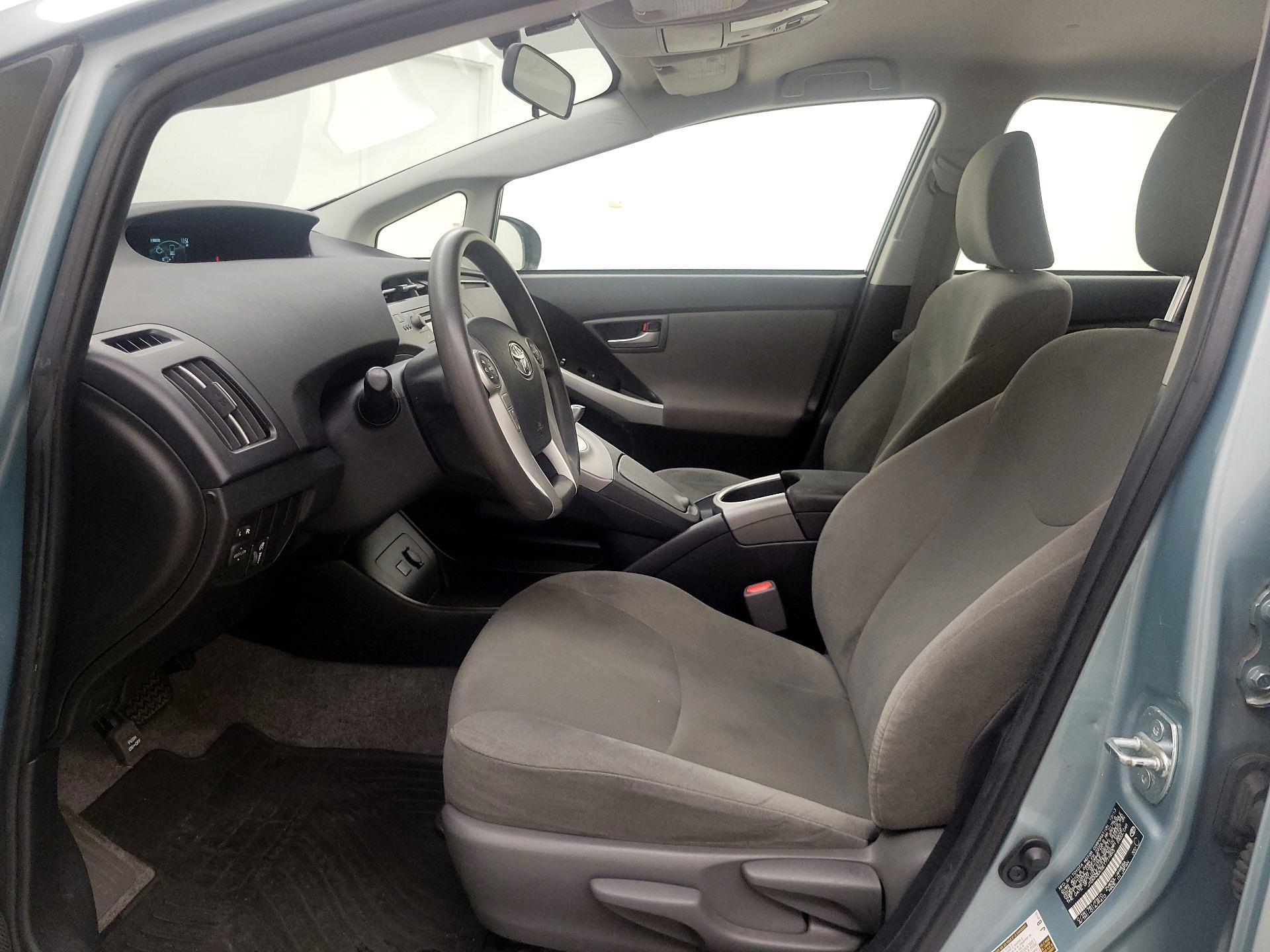 Thumbnail: 2014 Toyota Prius - 11
