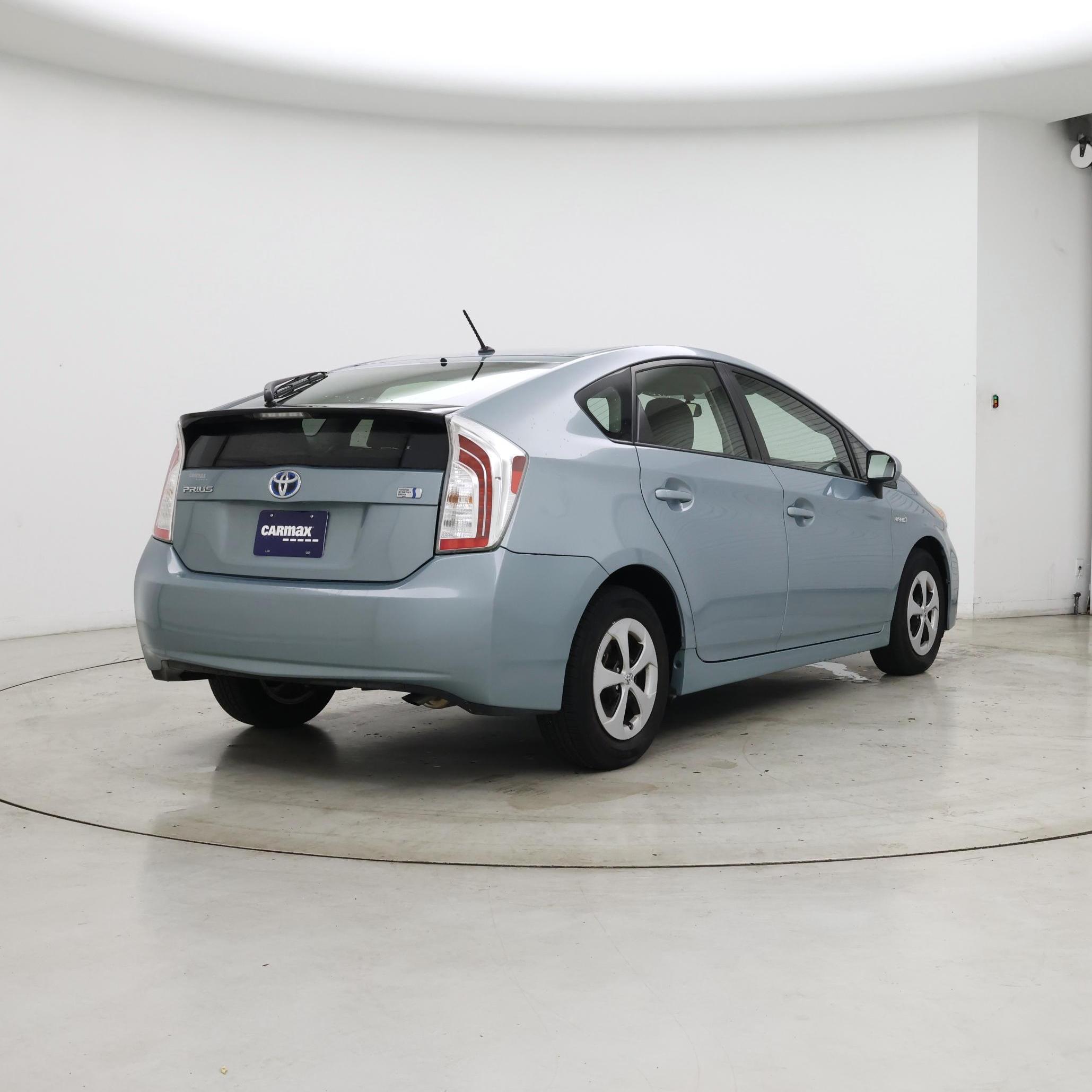 Thumbnail: 2014 Toyota Prius - 8