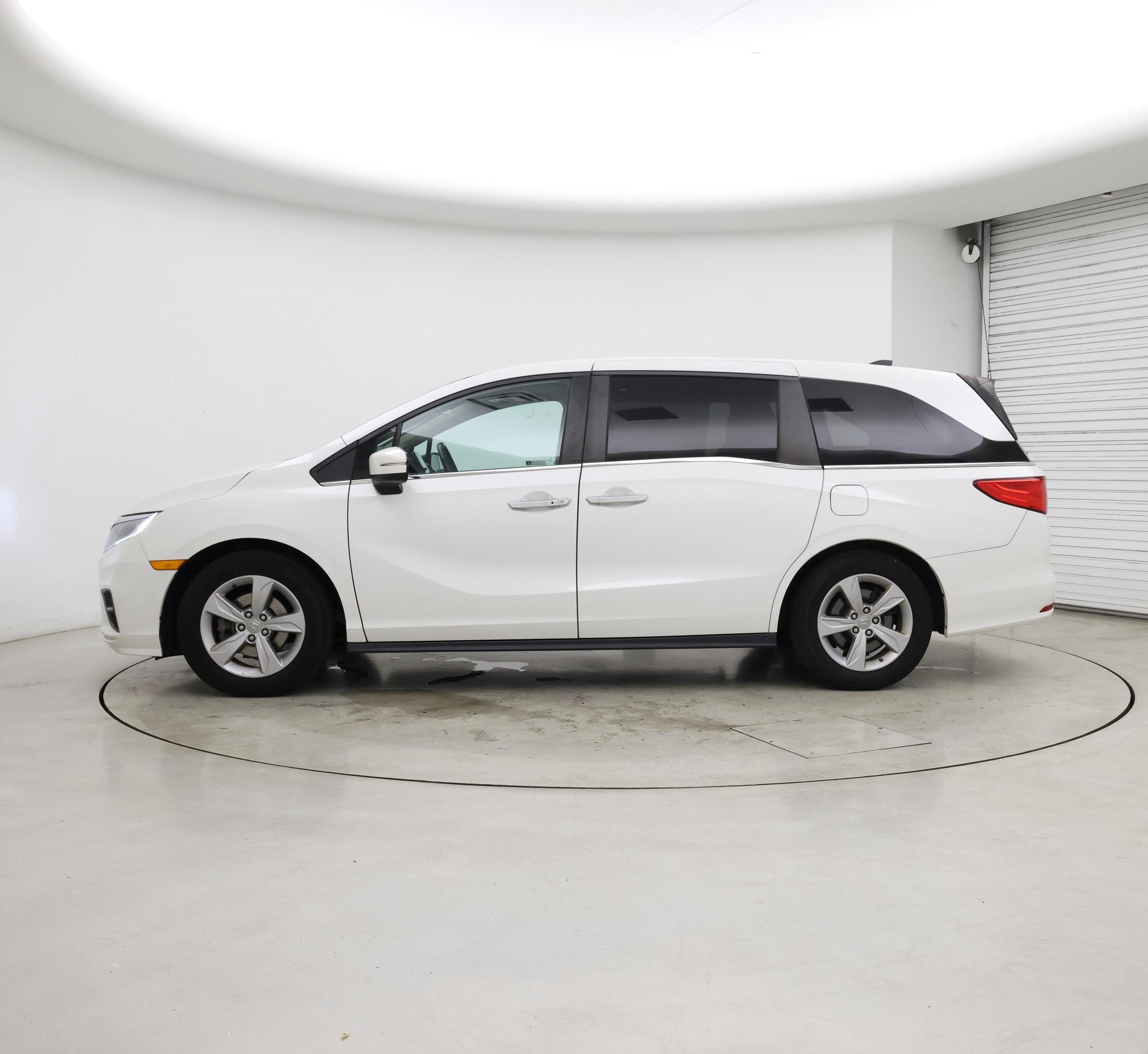 Thumbnail: 2020 Honda Odyssey - 3