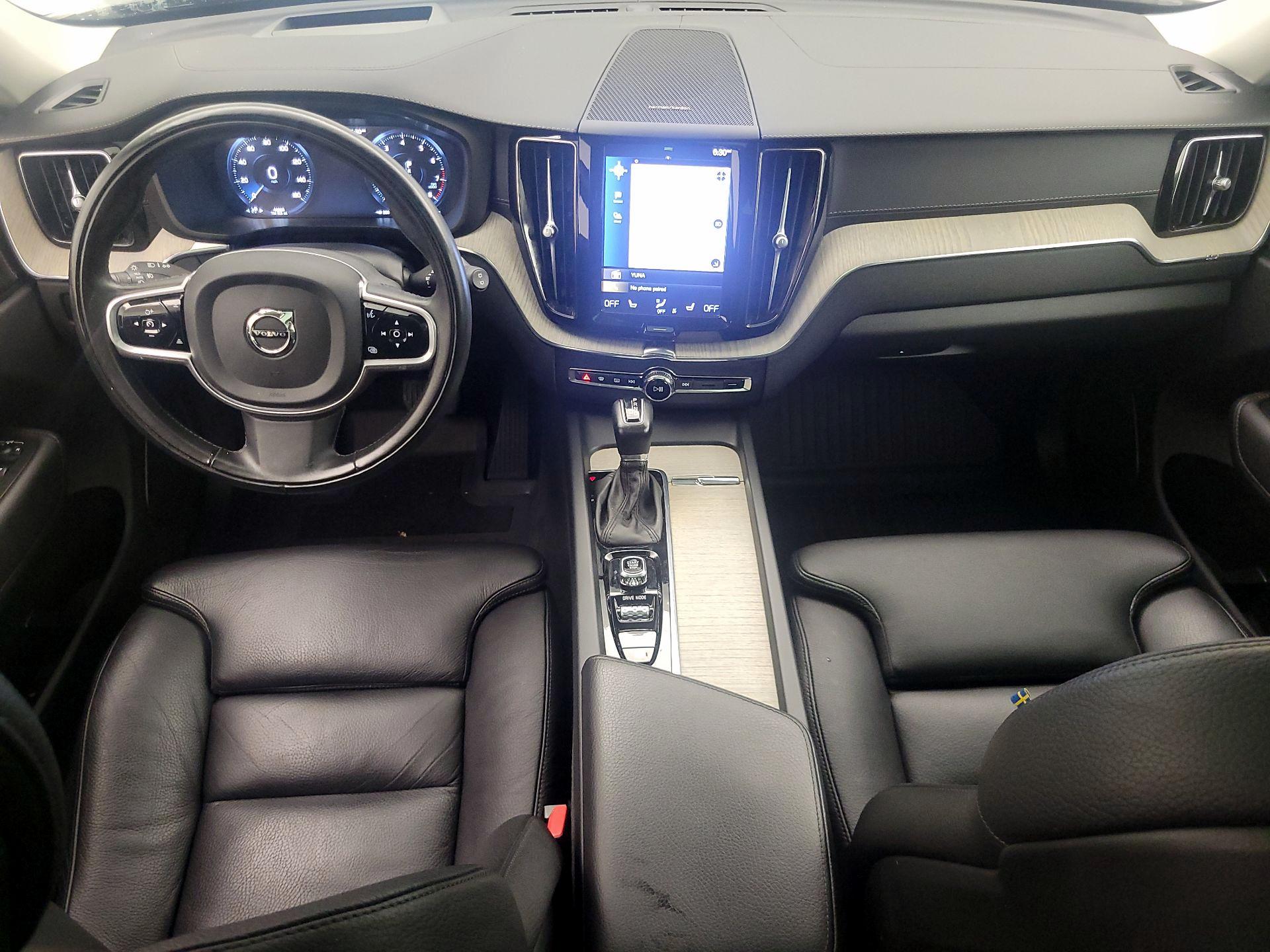 Thumbnail: 2020 Volvo XC60 - 9