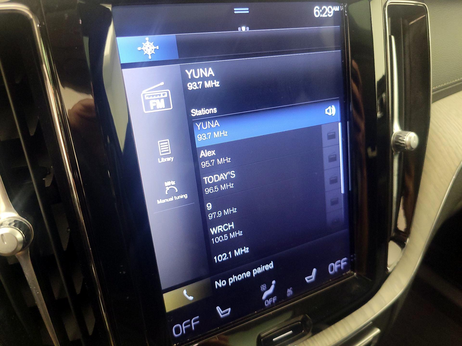 Thumbnail: 2020 Volvo XC60 - 16