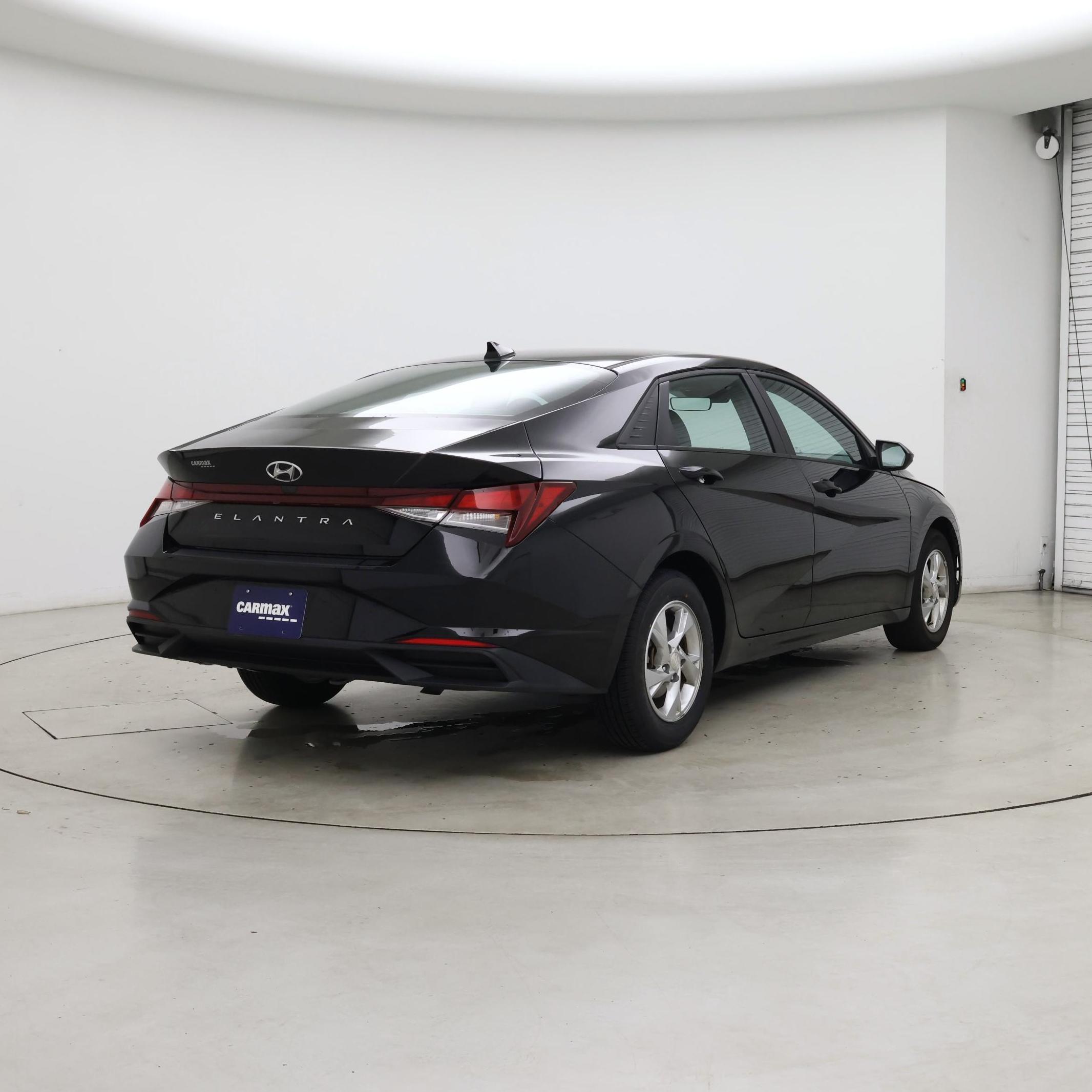 Thumbnail: 2022 Hyundai Elantra - 8