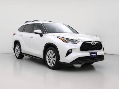 White 2023 Toyota Highlander Limited