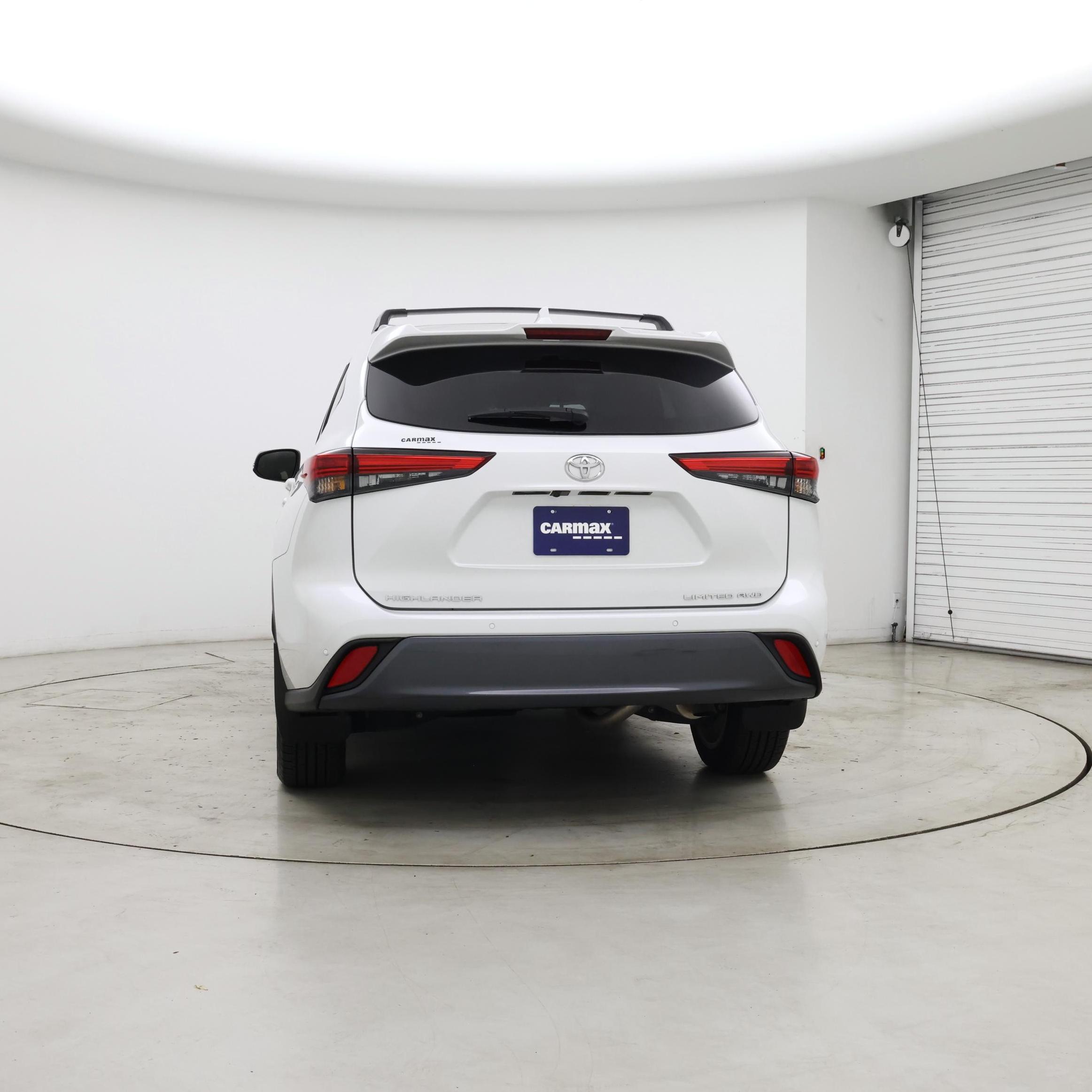Thumbnail: 2023 Toyota Highlander - 6