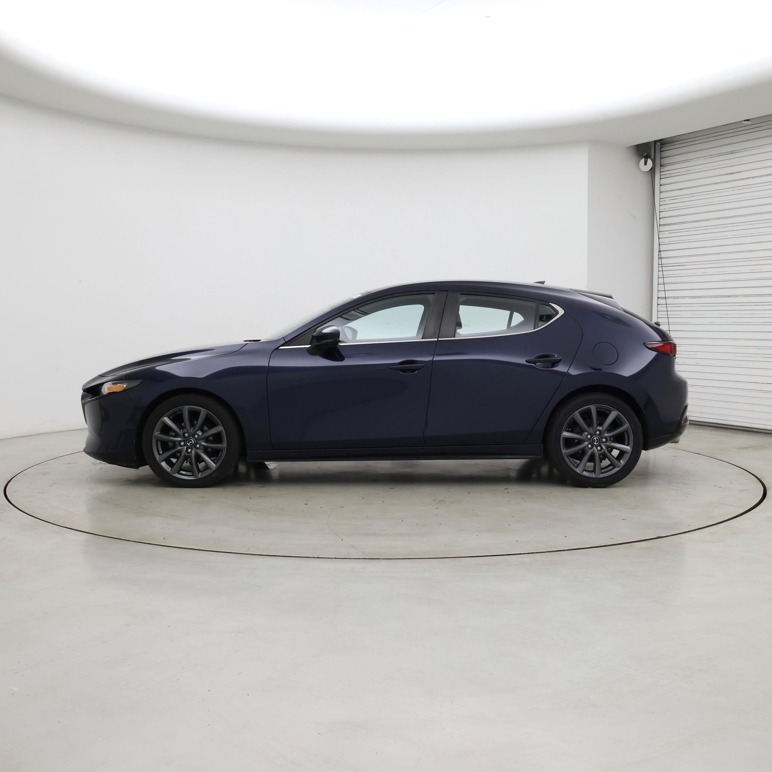 Thumbnail: 2020 Mazda Mazda3 - 3
