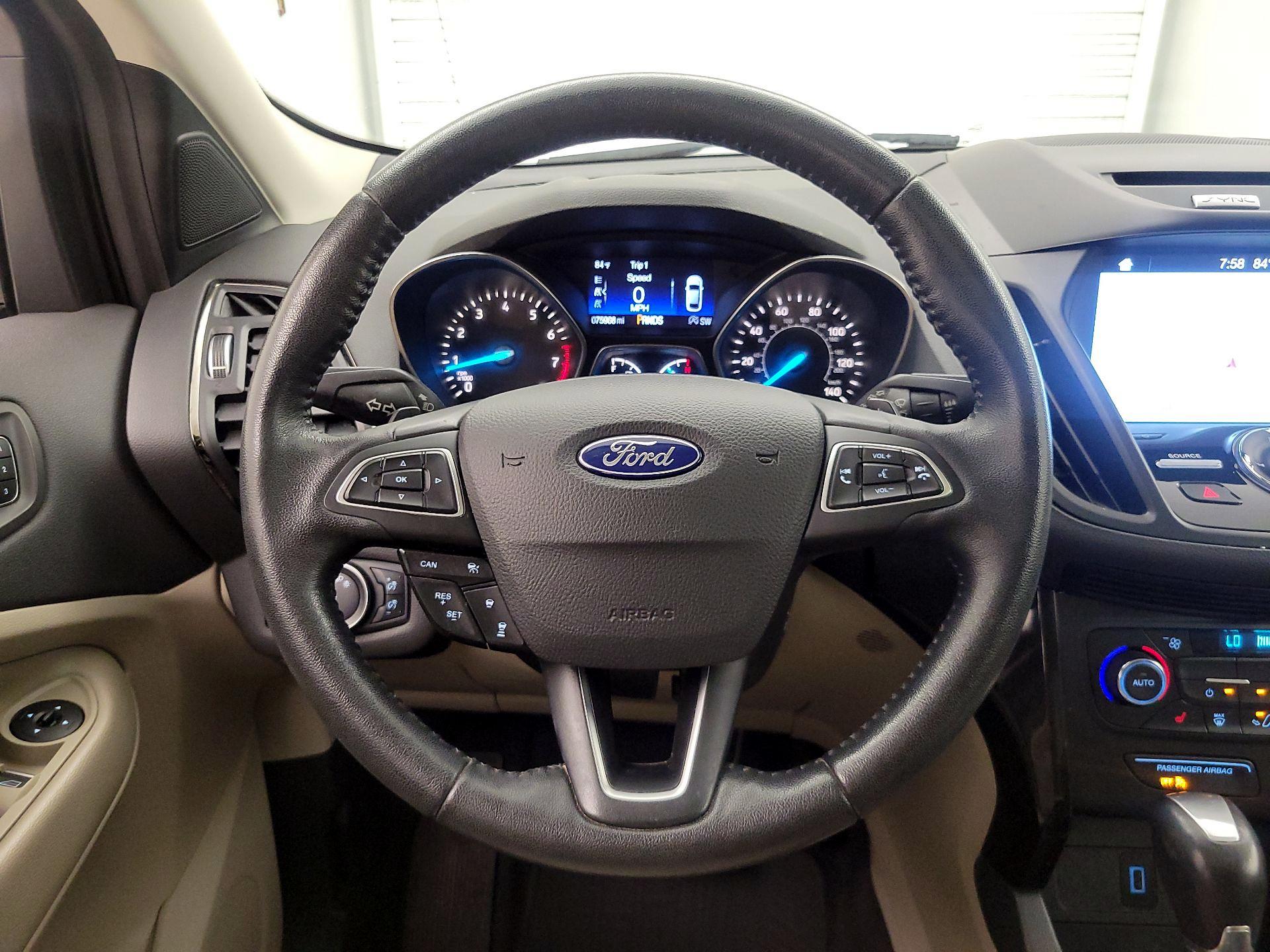 Thumbnail: 2017 Ford Escape - 10