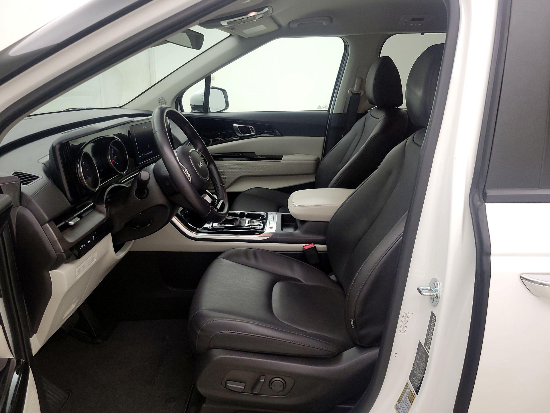 Thumbnail: 2024 Kia Carnival - 11