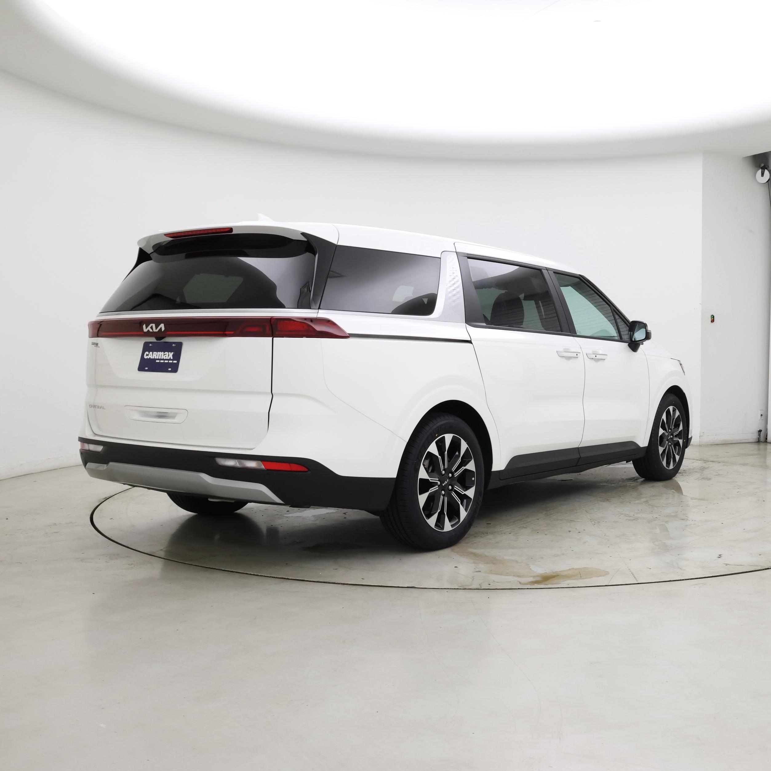 Thumbnail: 2024 Kia Carnival - 8