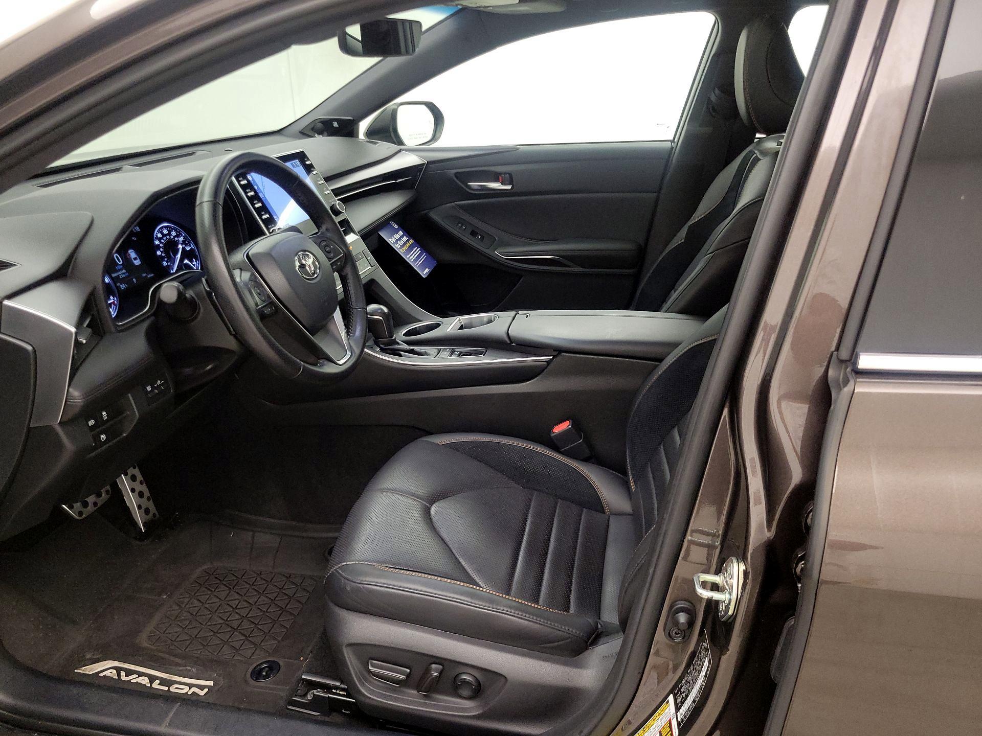 Thumbnail: 2020 Toyota Avalon - 11
