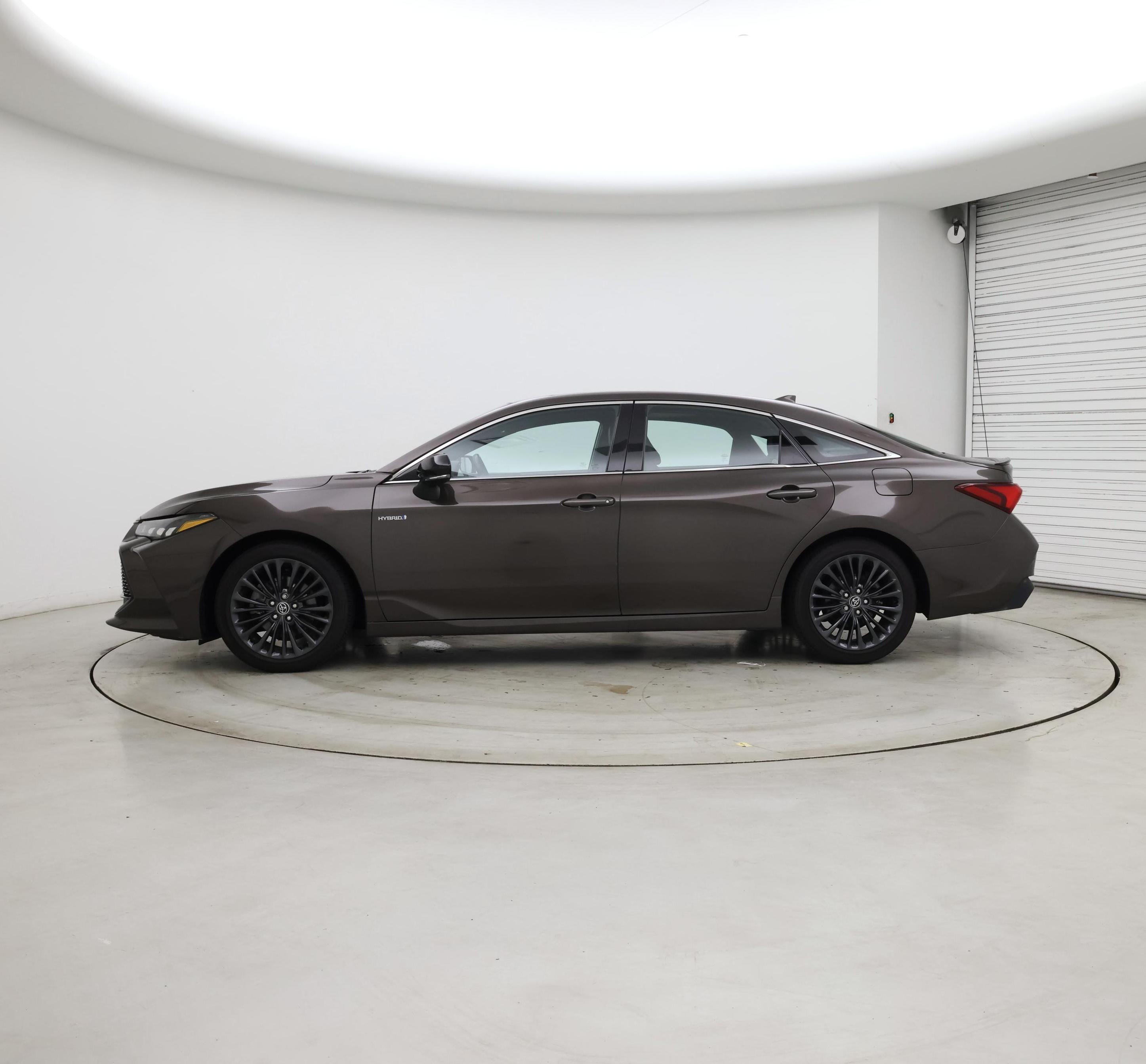 Thumbnail: 2020 Toyota Avalon - 3