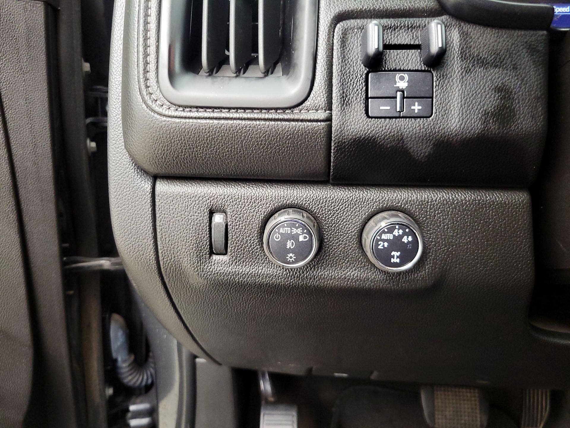 Thumbnail: 2016 GMC Canyon - 13