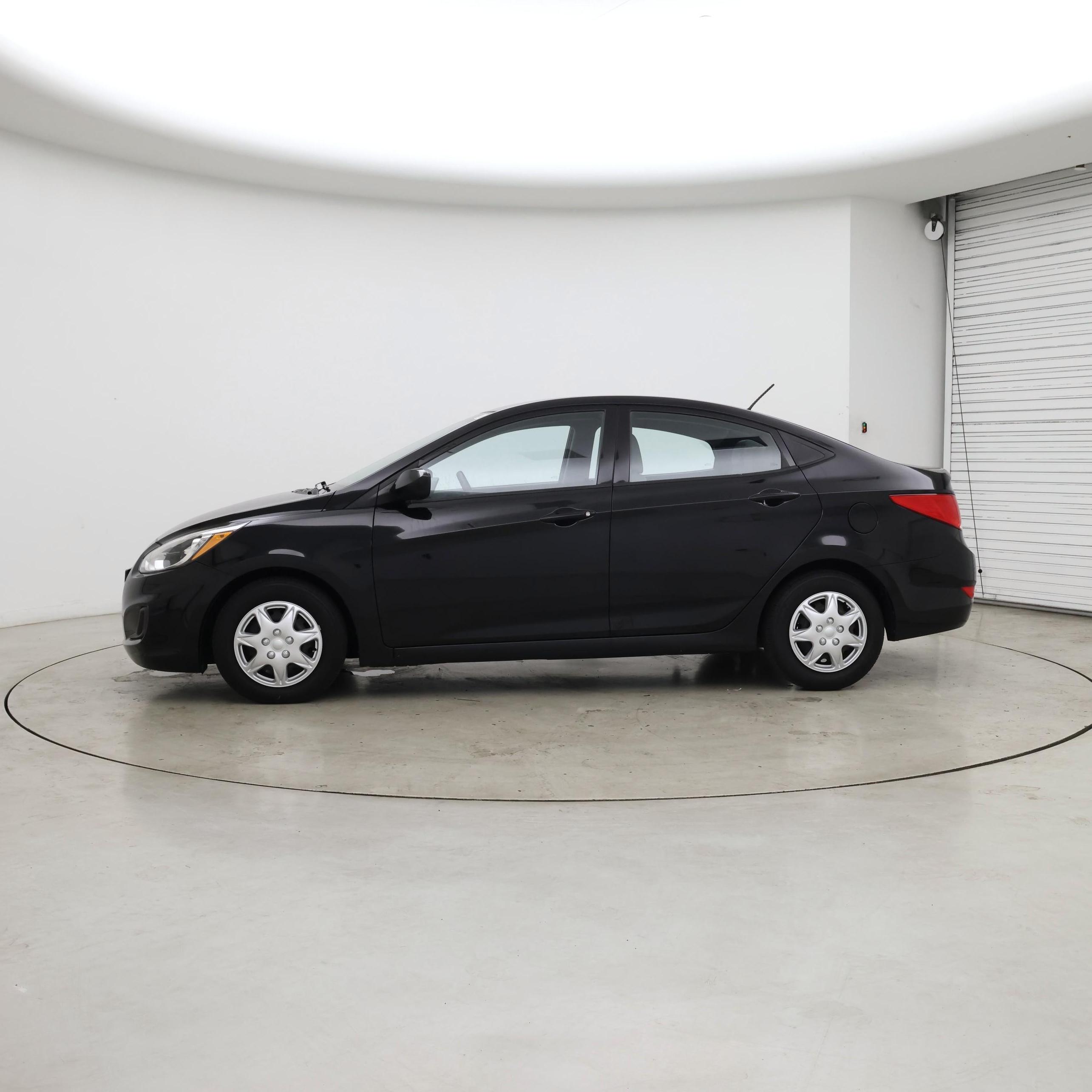 Thumbnail: 2017 Hyundai Accent - 3