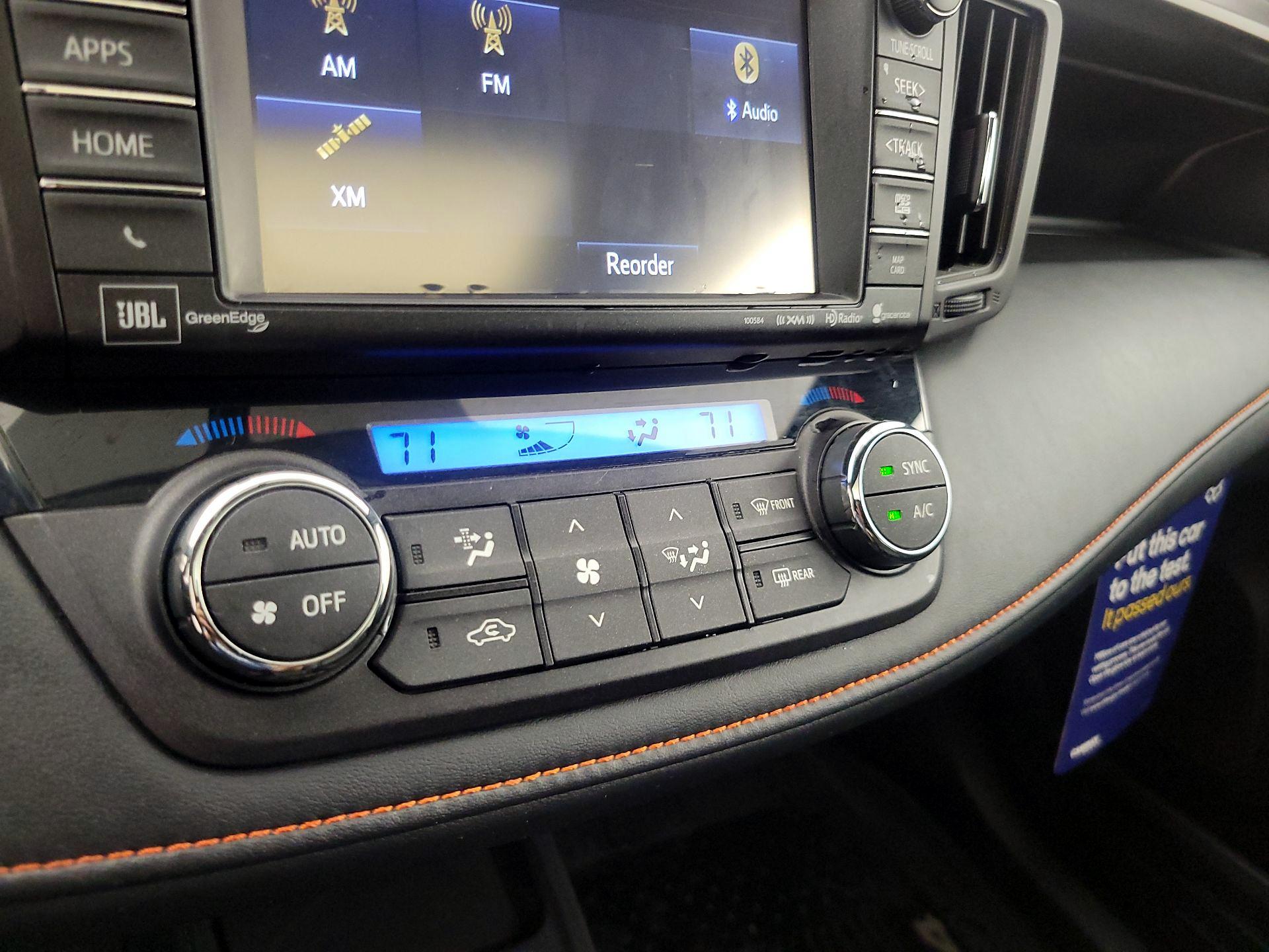 Thumbnail: 2016 Toyota RAV4 - 16