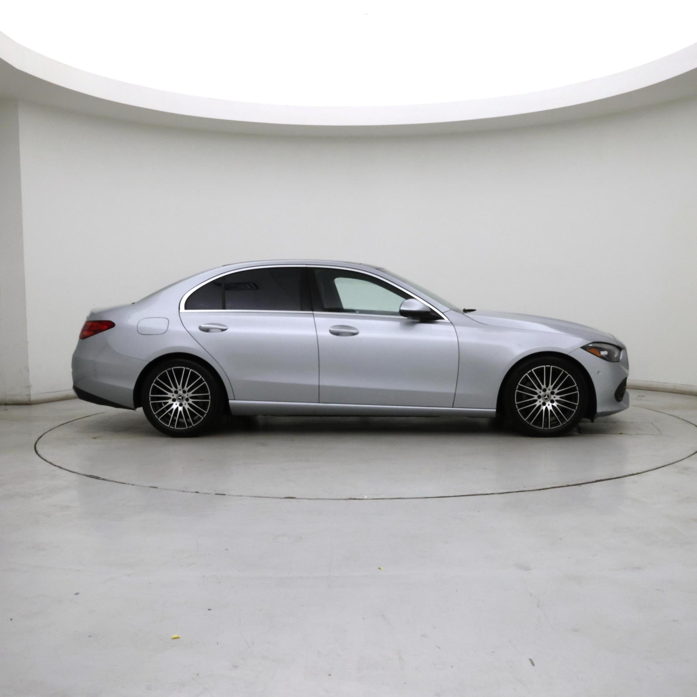Thumbnail: 2022 Mercedes-Benz C-Class - 7