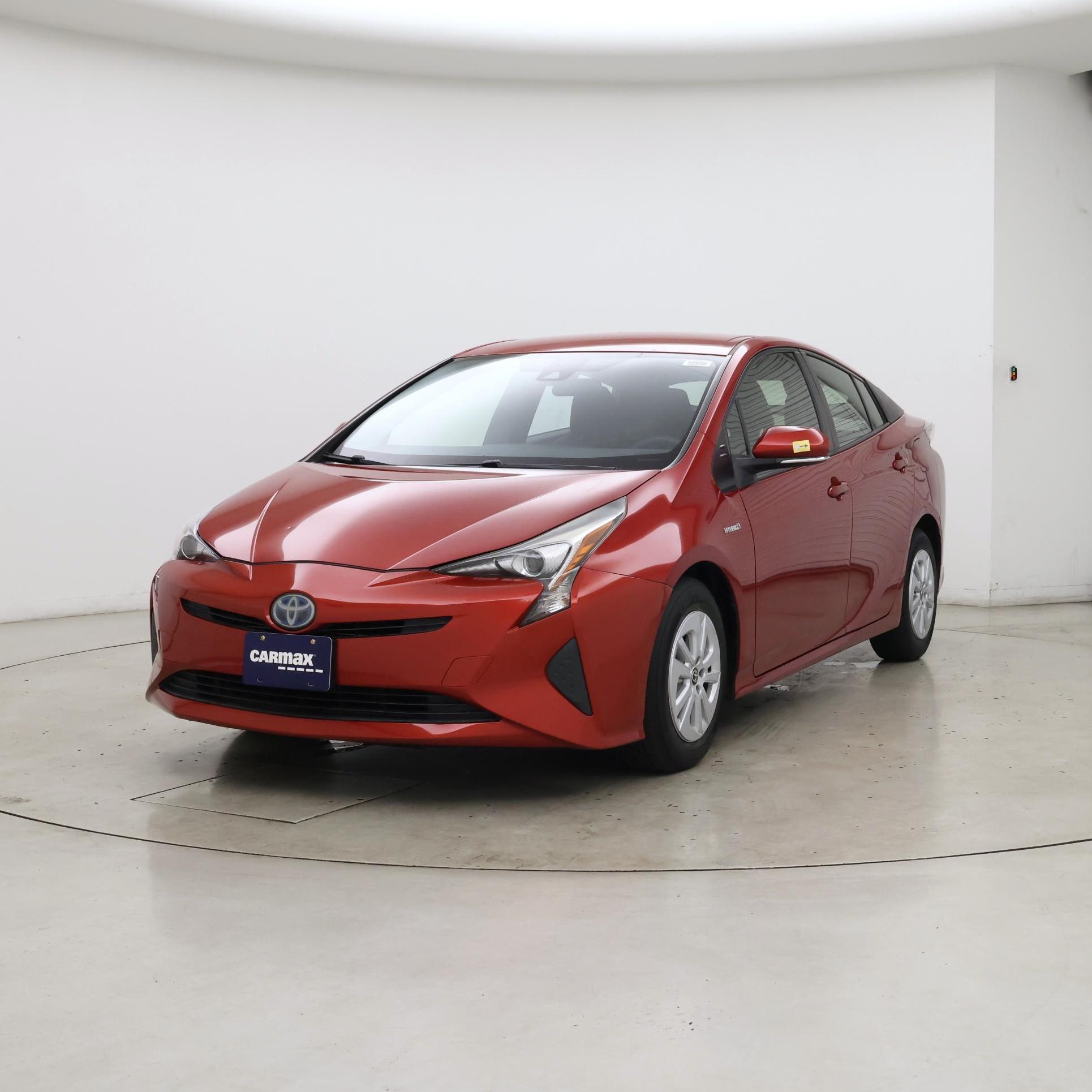 Thumbnail: 2017 Toyota Prius - 4