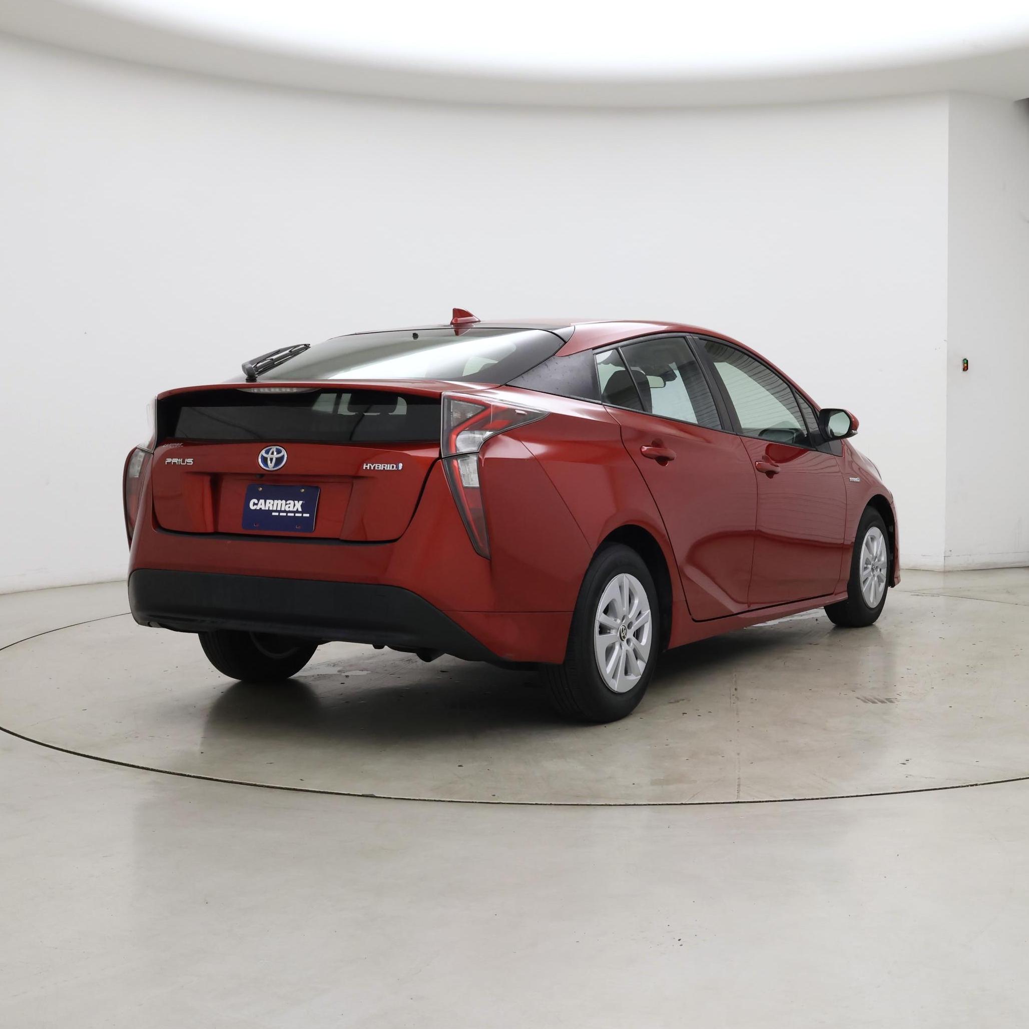 Thumbnail: 2017 Toyota Prius - 8