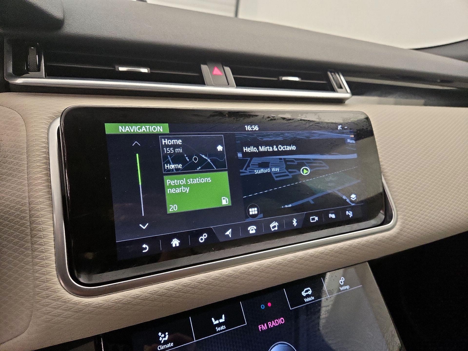 Thumbnail: 2020 Land Rover Range Rover Velar - 14