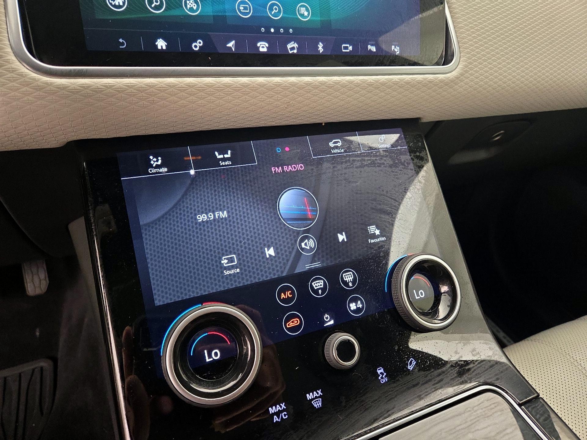 Thumbnail: 2020 Land Rover Range Rover Velar - 16