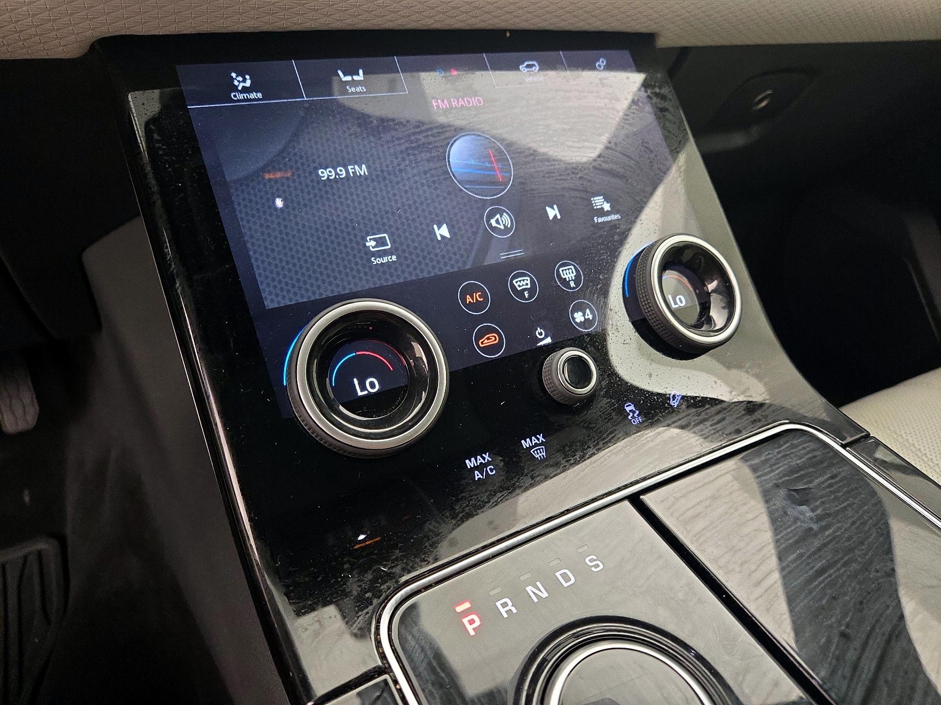 Thumbnail: 2020 Land Rover Range Rover Velar - 17