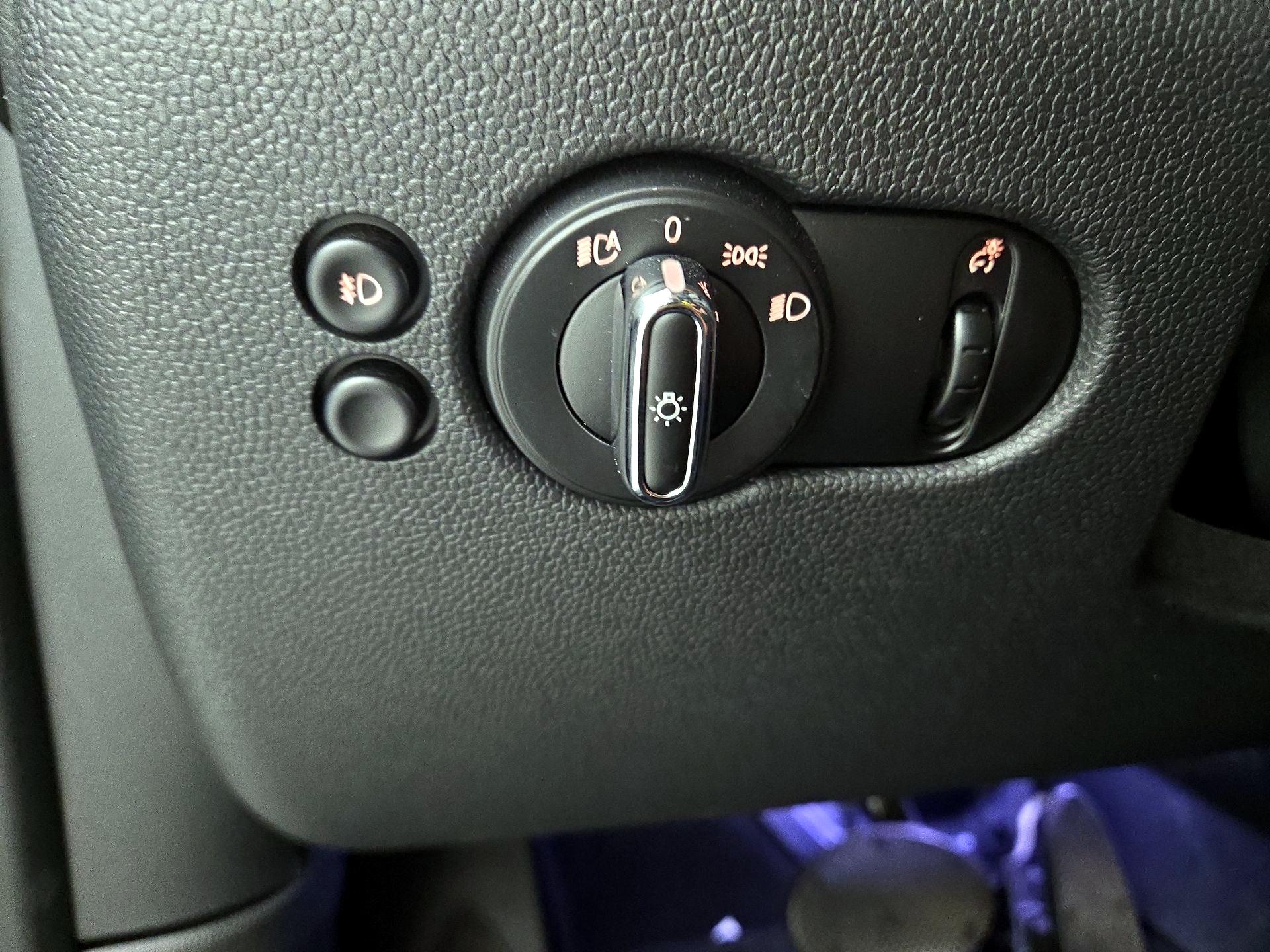 Thumbnail: 2019 MINI Cooper - 13