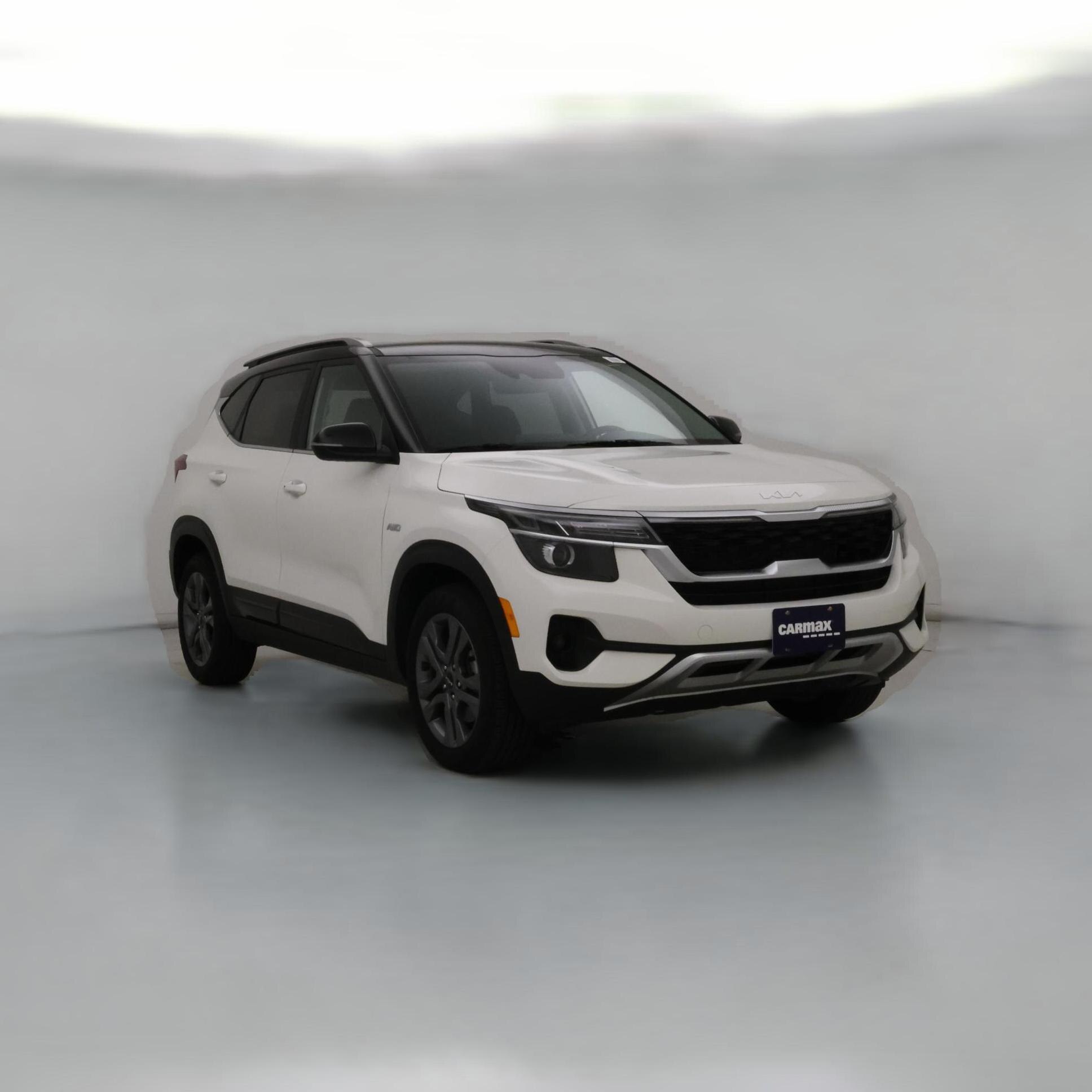 Thumbnail: 2023 Kia Seltos - 1