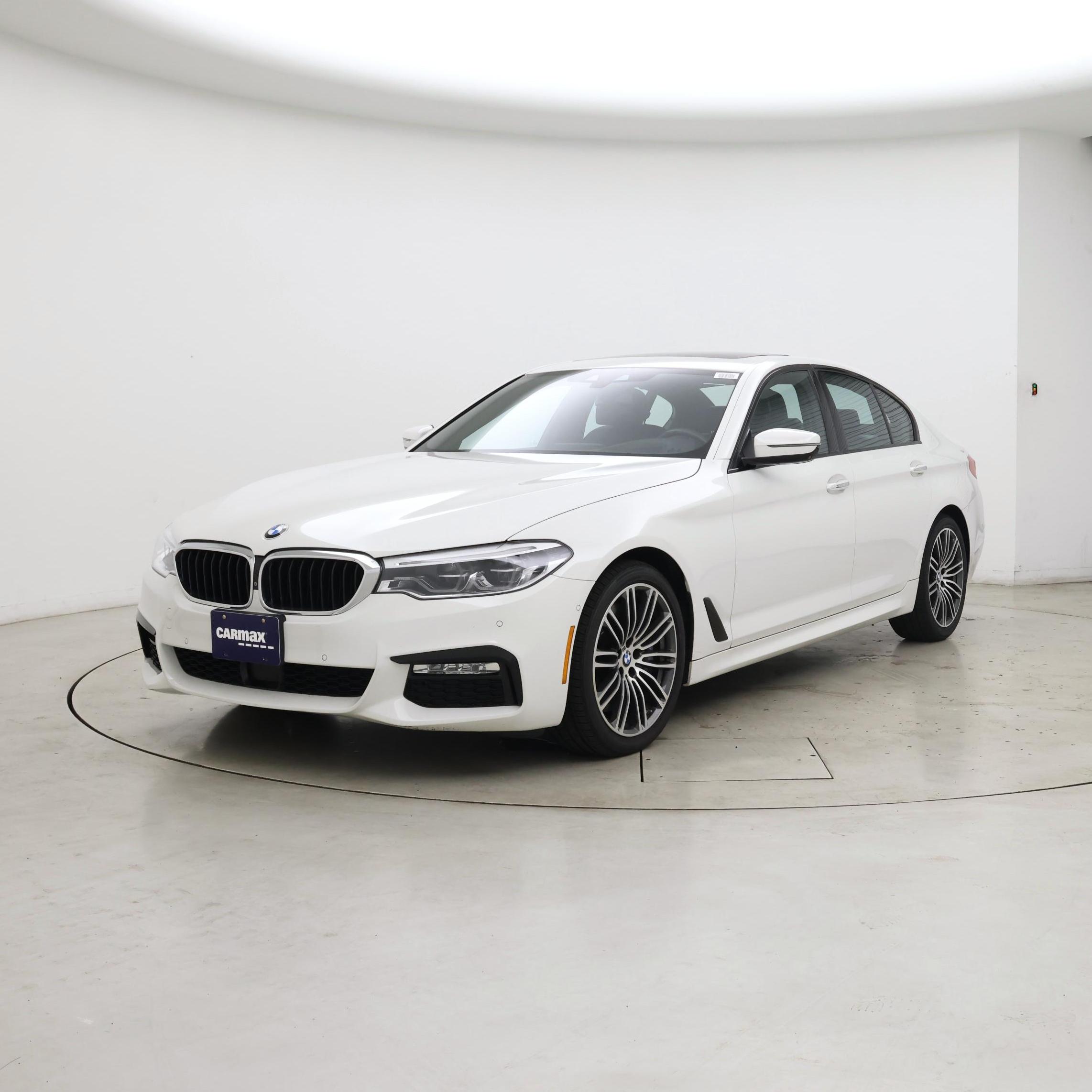 Thumbnail: 2017 BMW 5 Series - 4