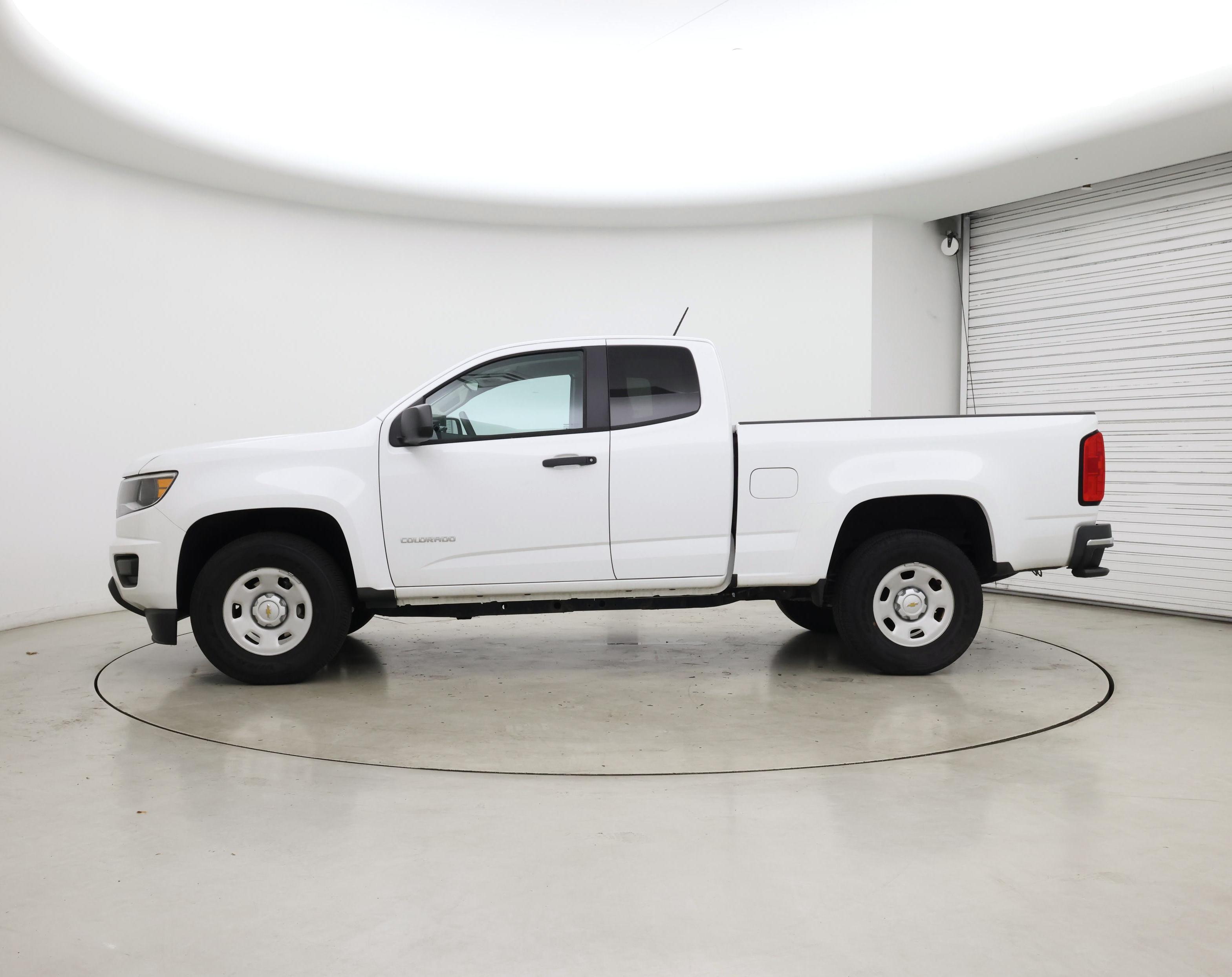 Thumbnail: 2018 Chevrolet Colorado - 3