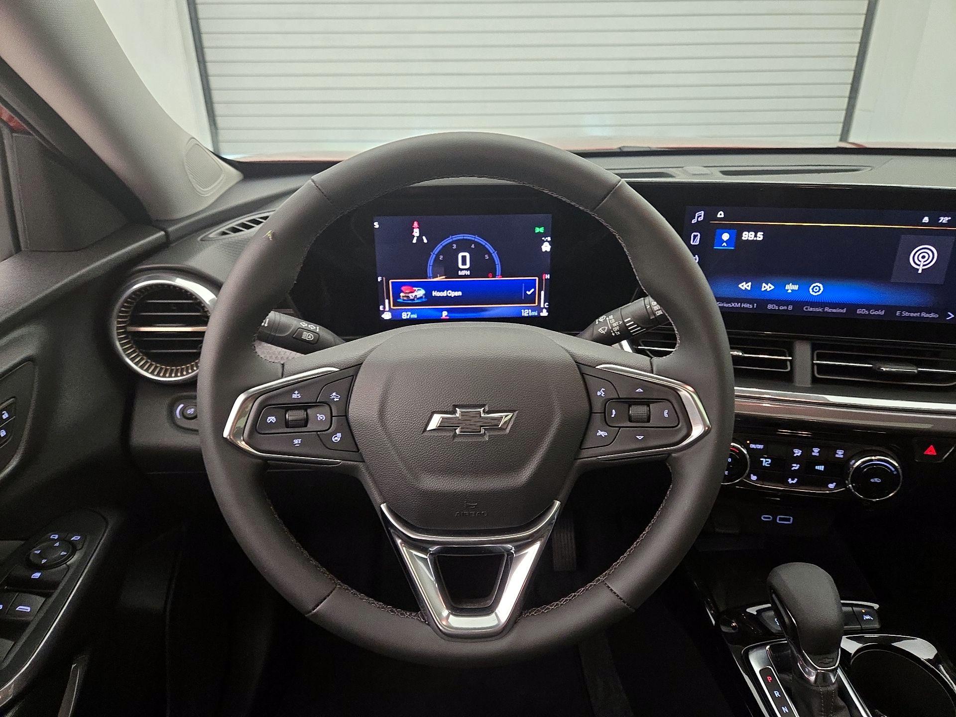 Thumbnail: 2024 Chevrolet Trax - 10