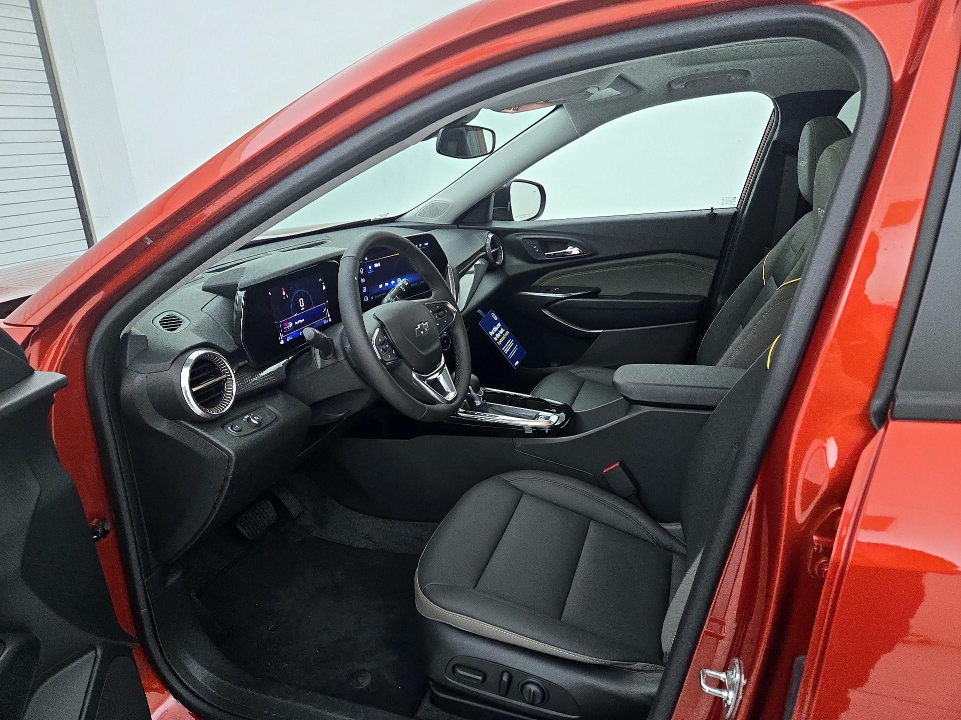 Thumbnail: 2024 Chevrolet Trax - 11