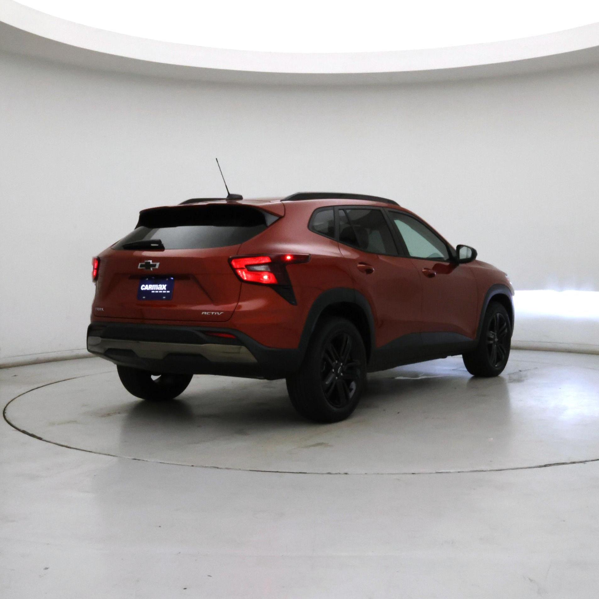 Thumbnail: 2024 Chevrolet Trax - 8