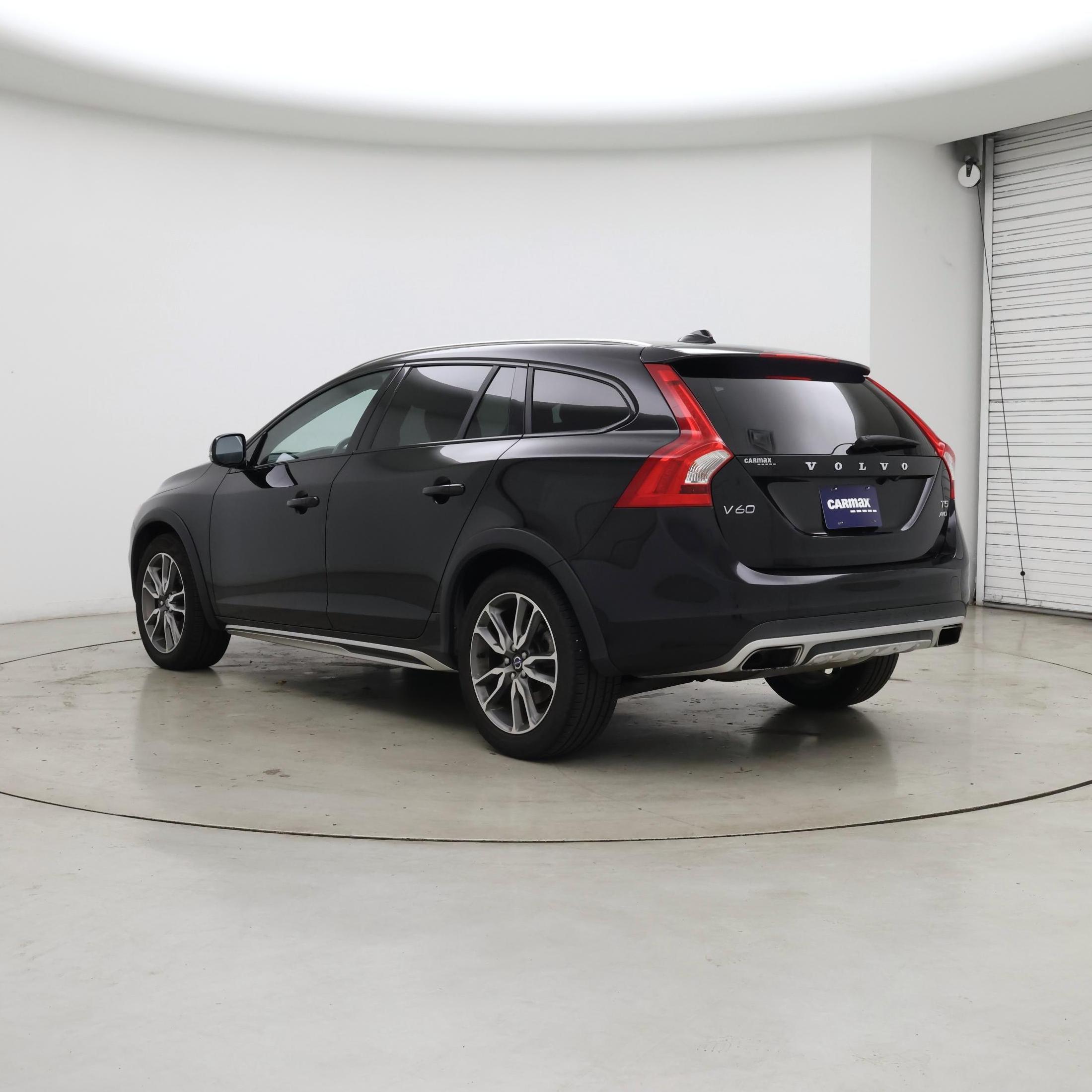 Thumbnail: 2016 Volvo S60 - 2
