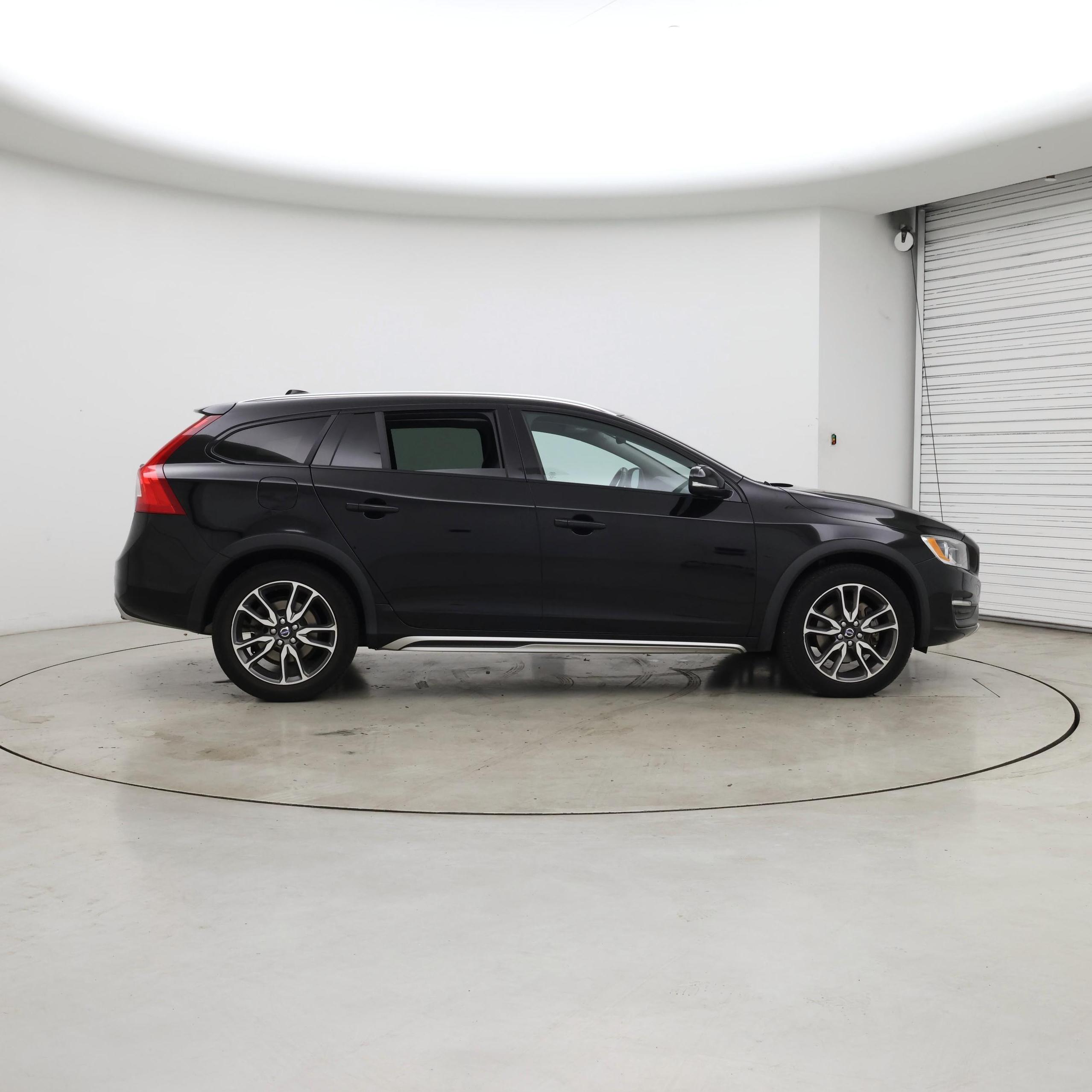 Thumbnail: 2016 Volvo S60 - 7