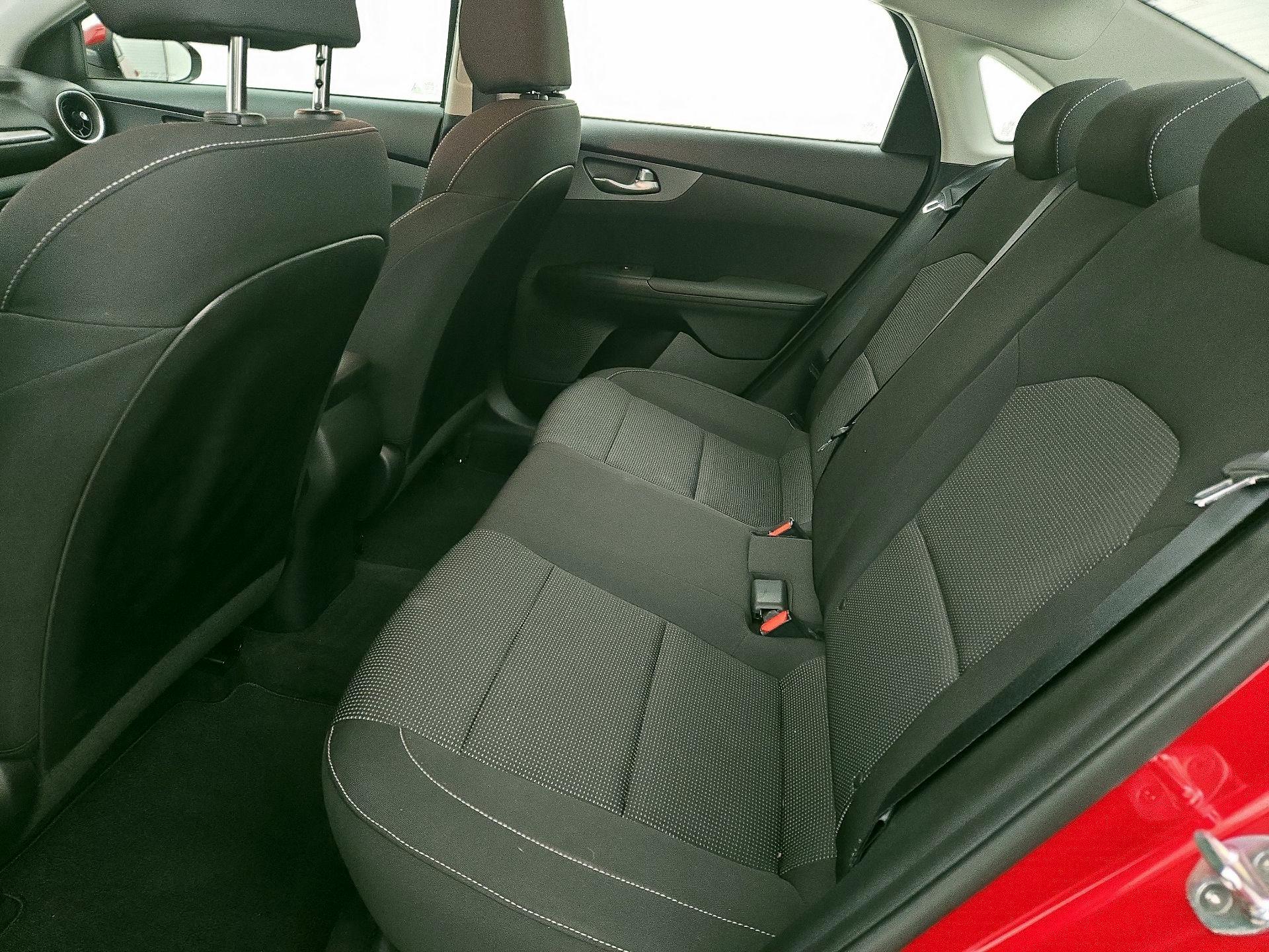 Thumbnail: 2019 Kia Forte - 19