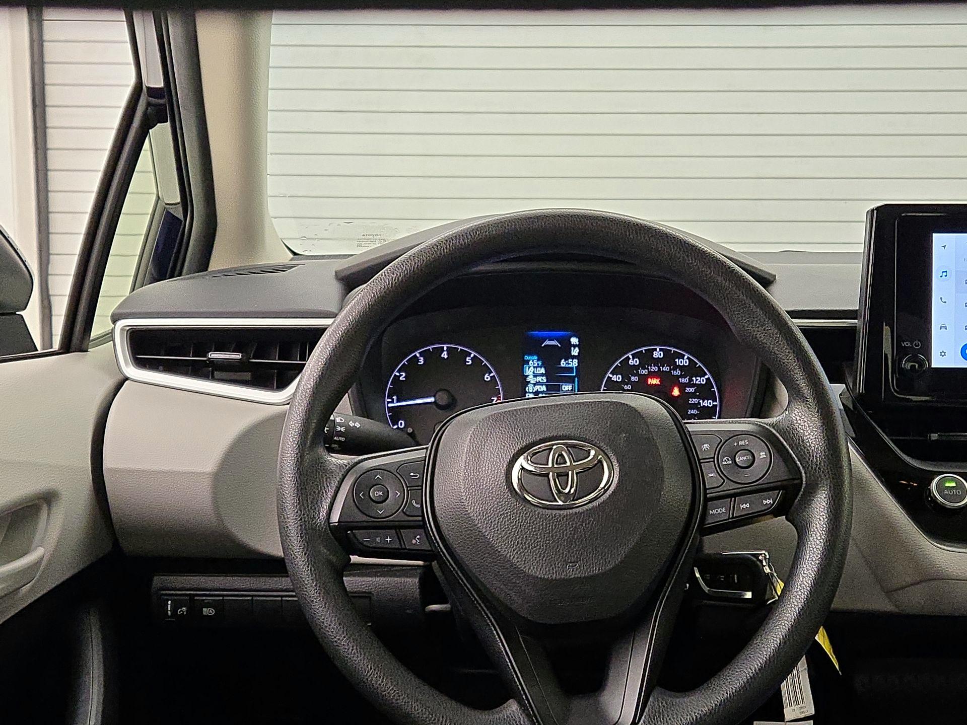 Thumbnail: 2023 Toyota Corolla - 10