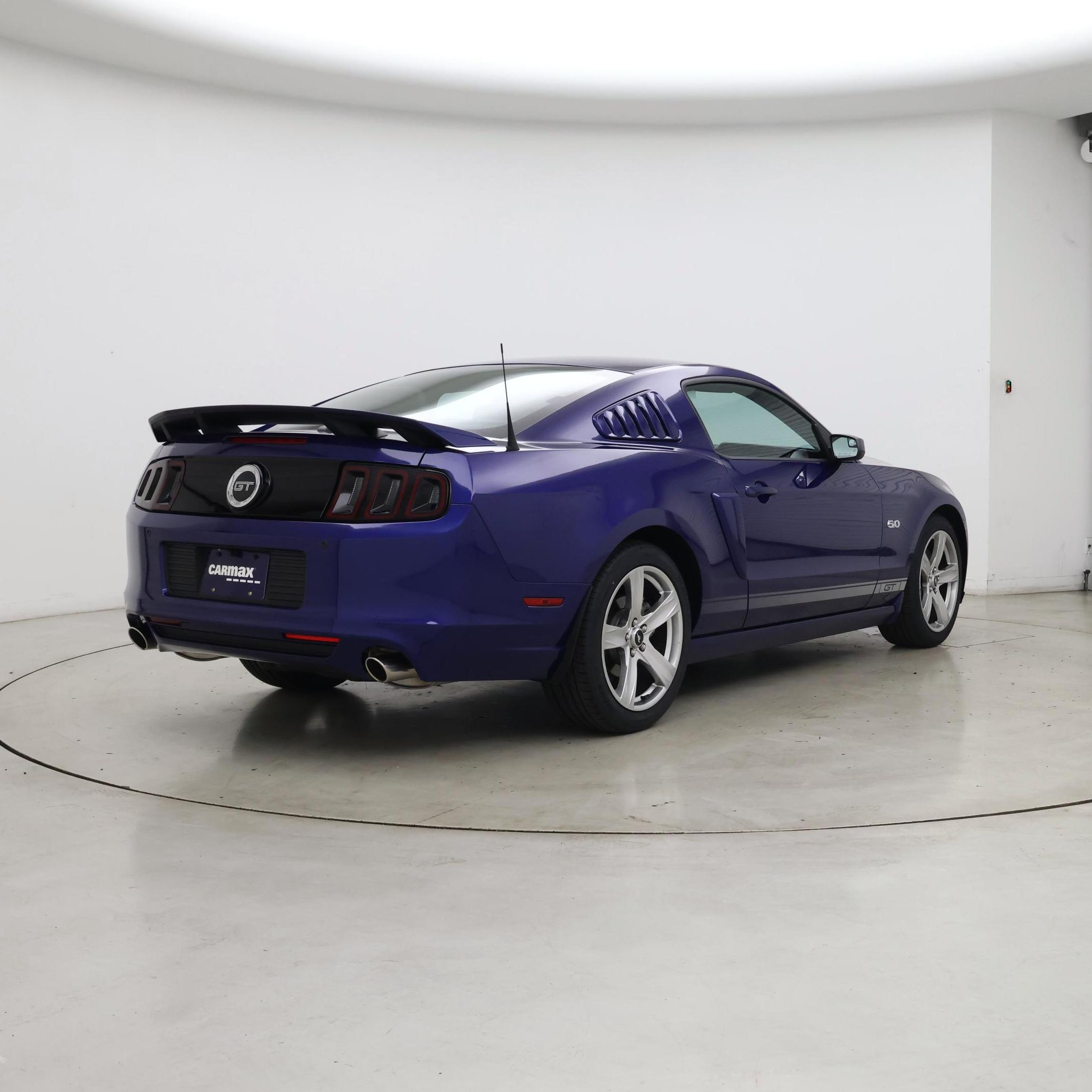 Thumbnail: 2013 Ford Mustang - 8