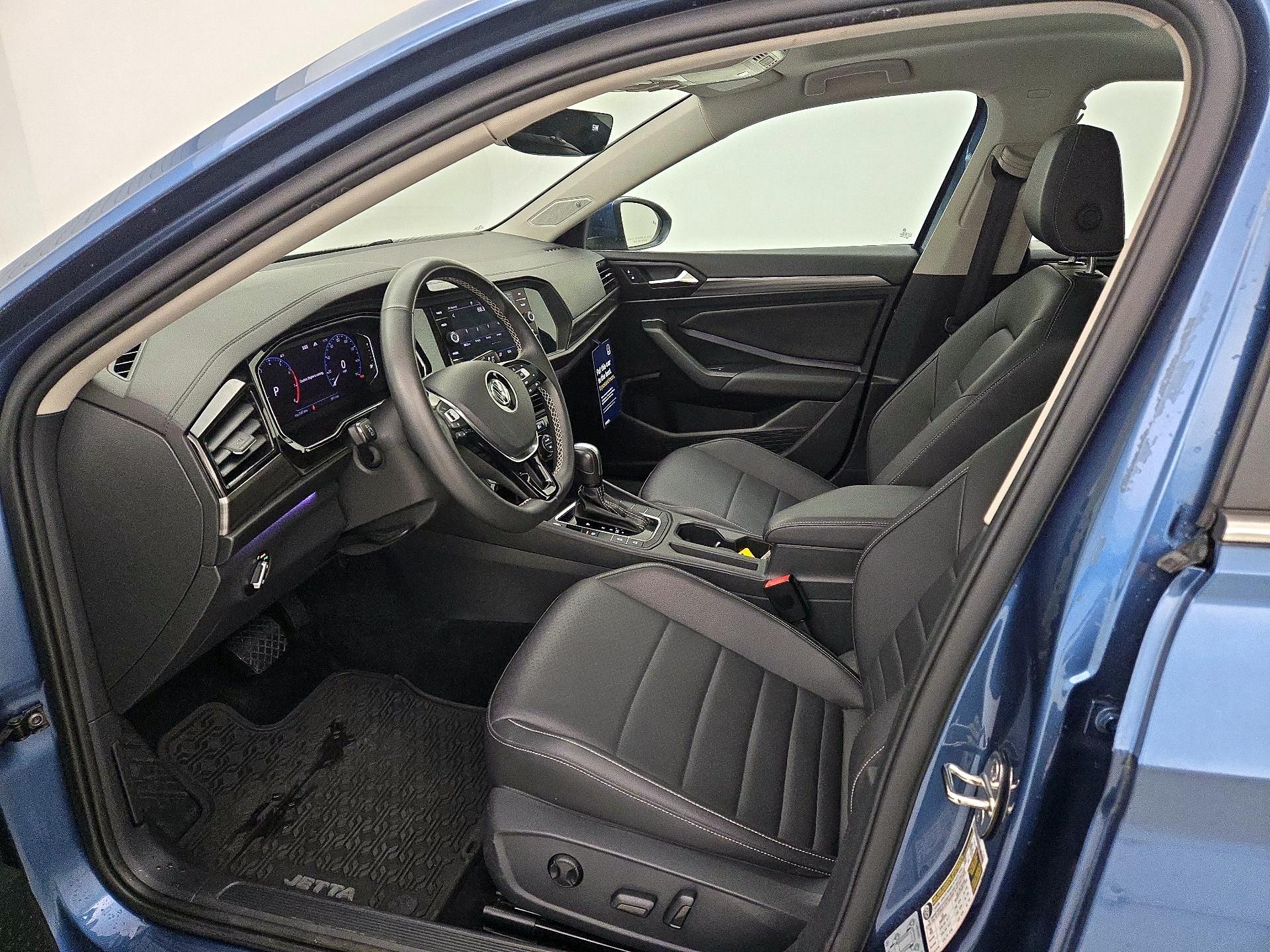 Thumbnail: 2021 Volkswagen Jetta - 11