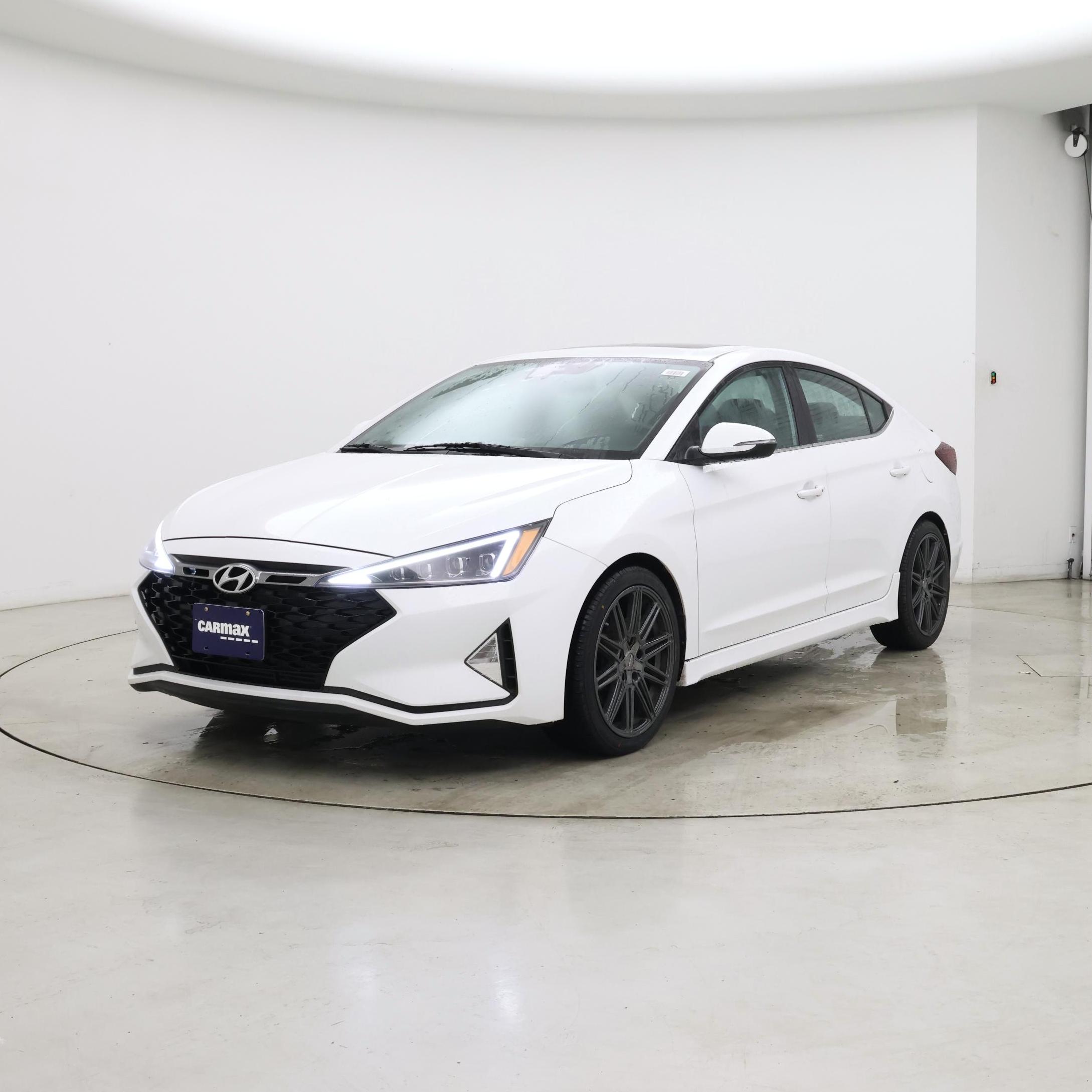 Thumbnail: 2020 Hyundai Elantra - 4