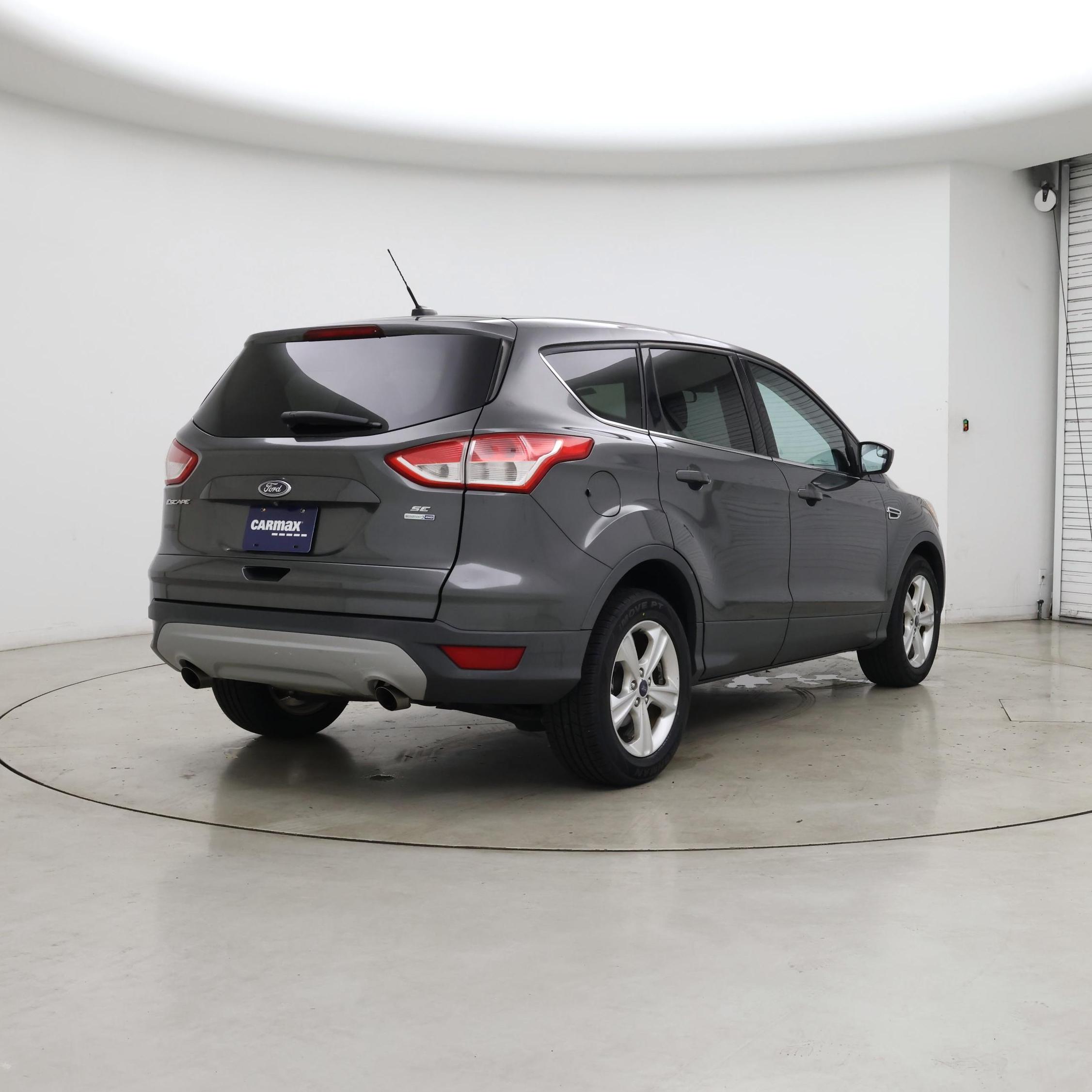 Thumbnail: 2015 Ford Escape - 8