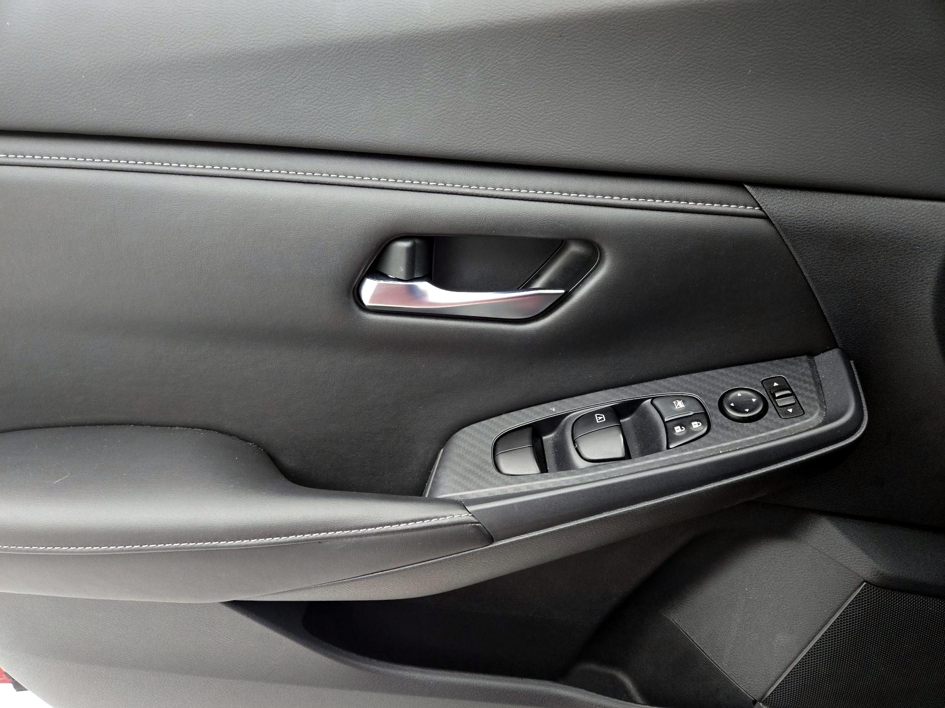 Thumbnail: 2020 Nissan Sentra - 12