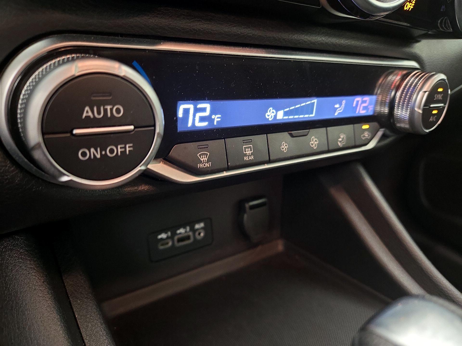 Thumbnail: 2020 Nissan Sentra - 16