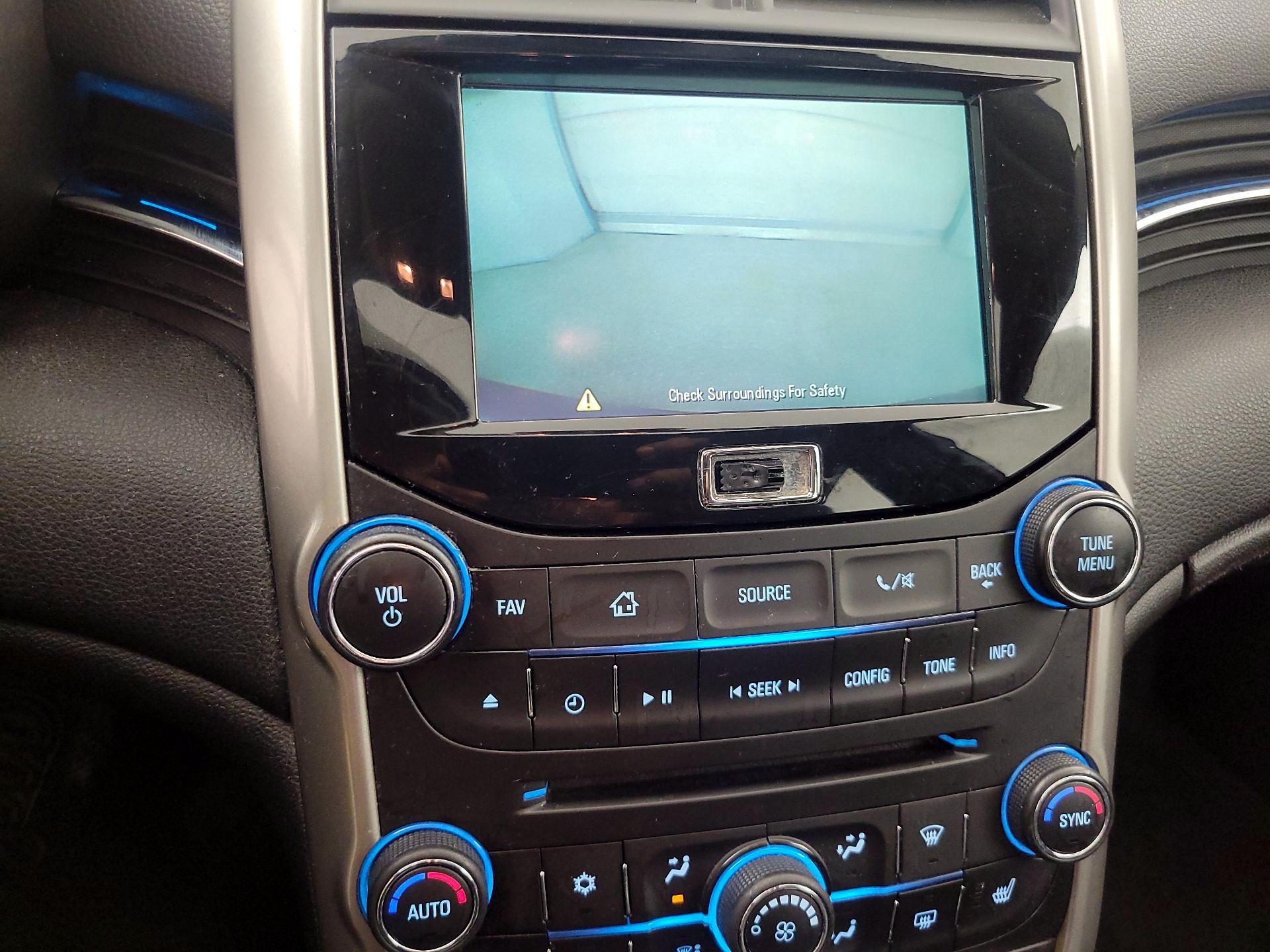 Thumbnail: 2014 Chevrolet Malibu - 14