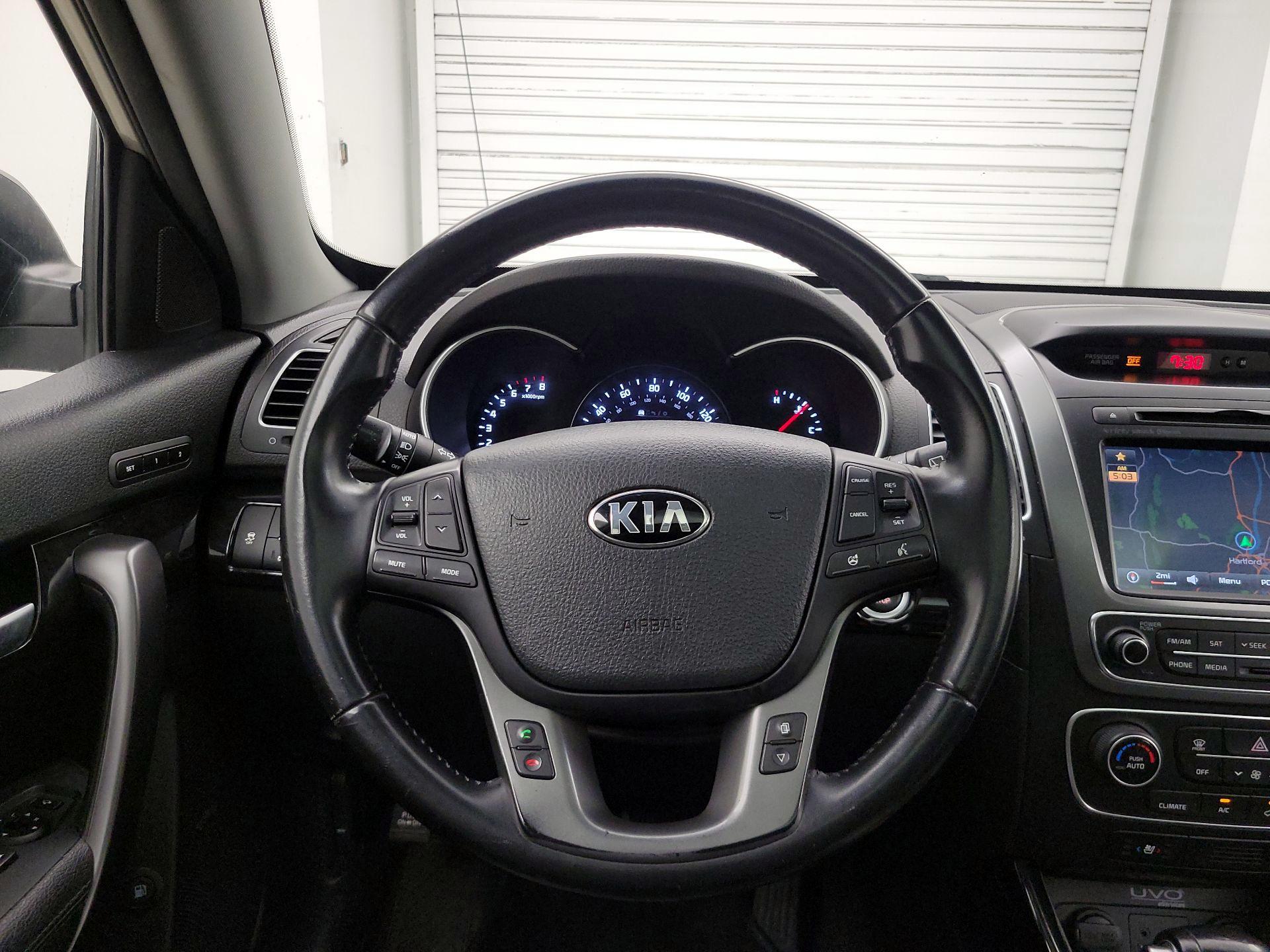 Thumbnail: 2015 Kia Sorento - 10