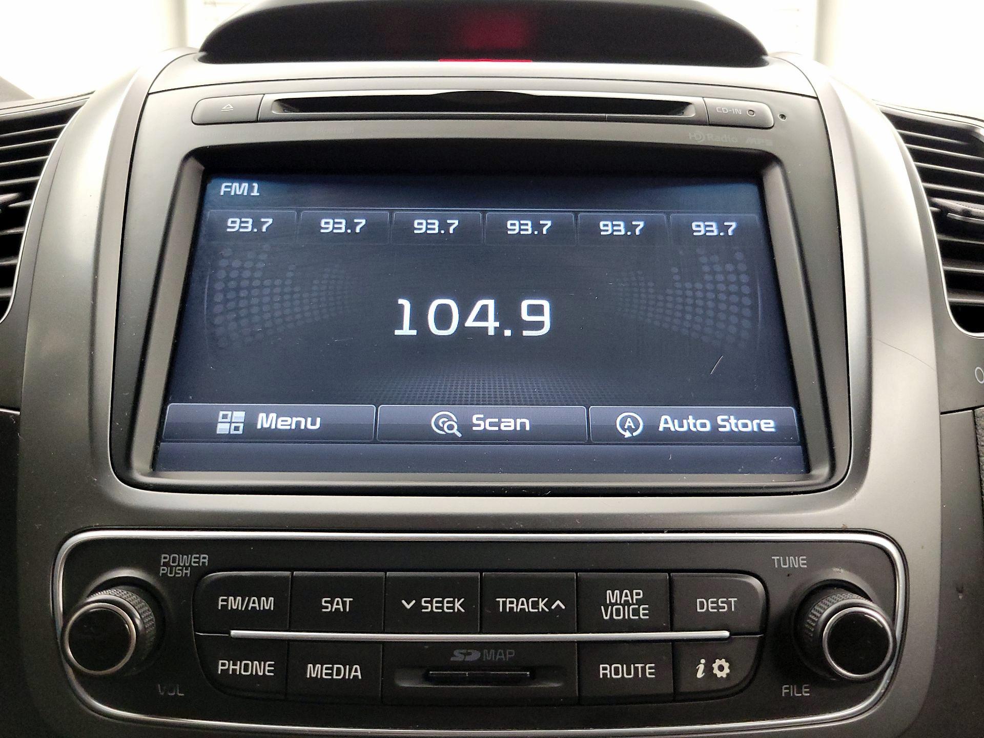 Thumbnail: 2015 Kia Sorento - 16