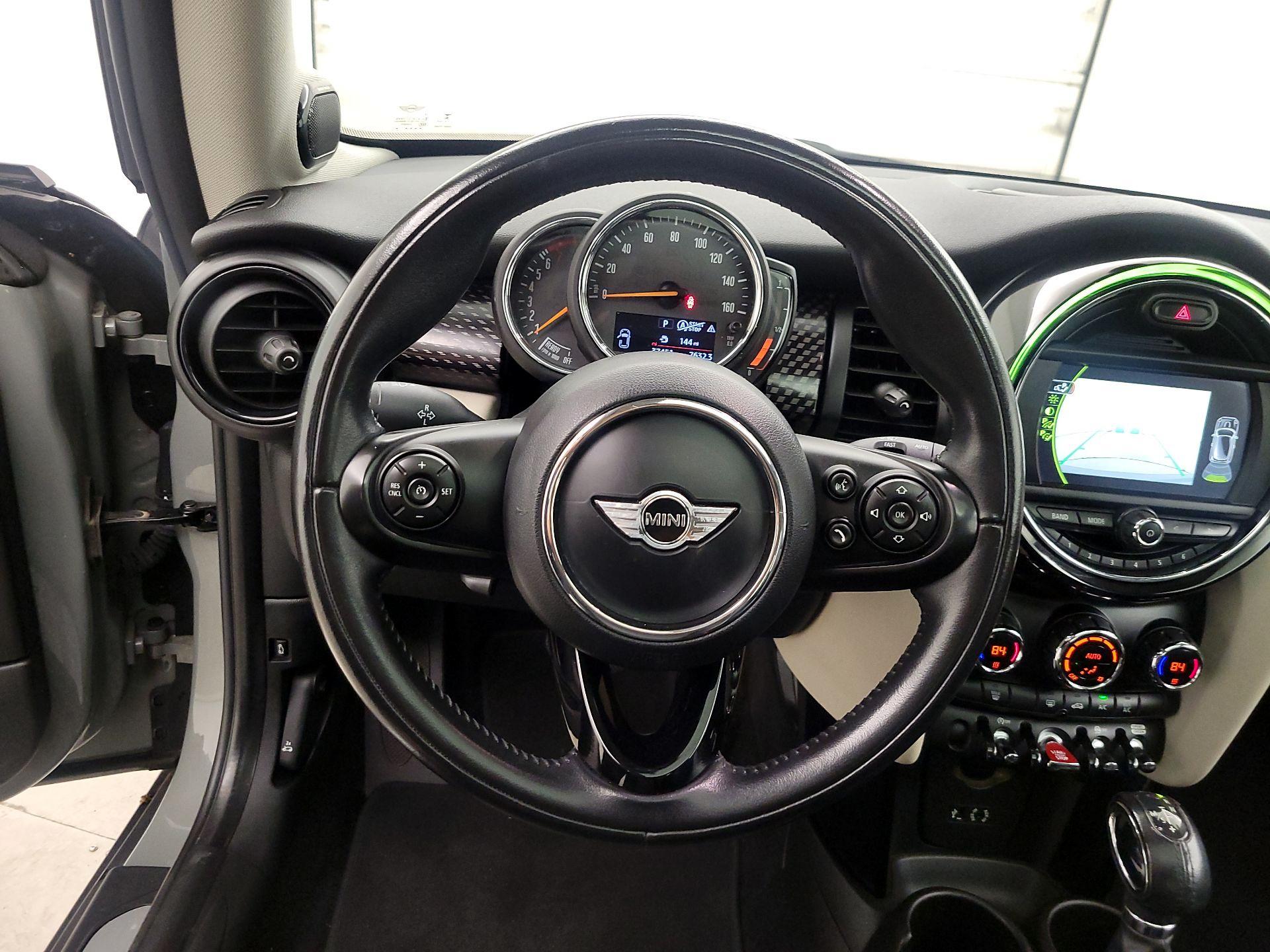 Thumbnail: 2018 MINI Cooper Hardtop - 10
