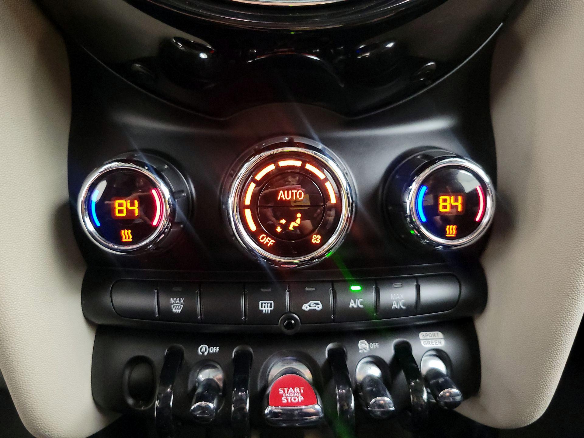 Thumbnail: 2018 MINI Cooper Hardtop - 16